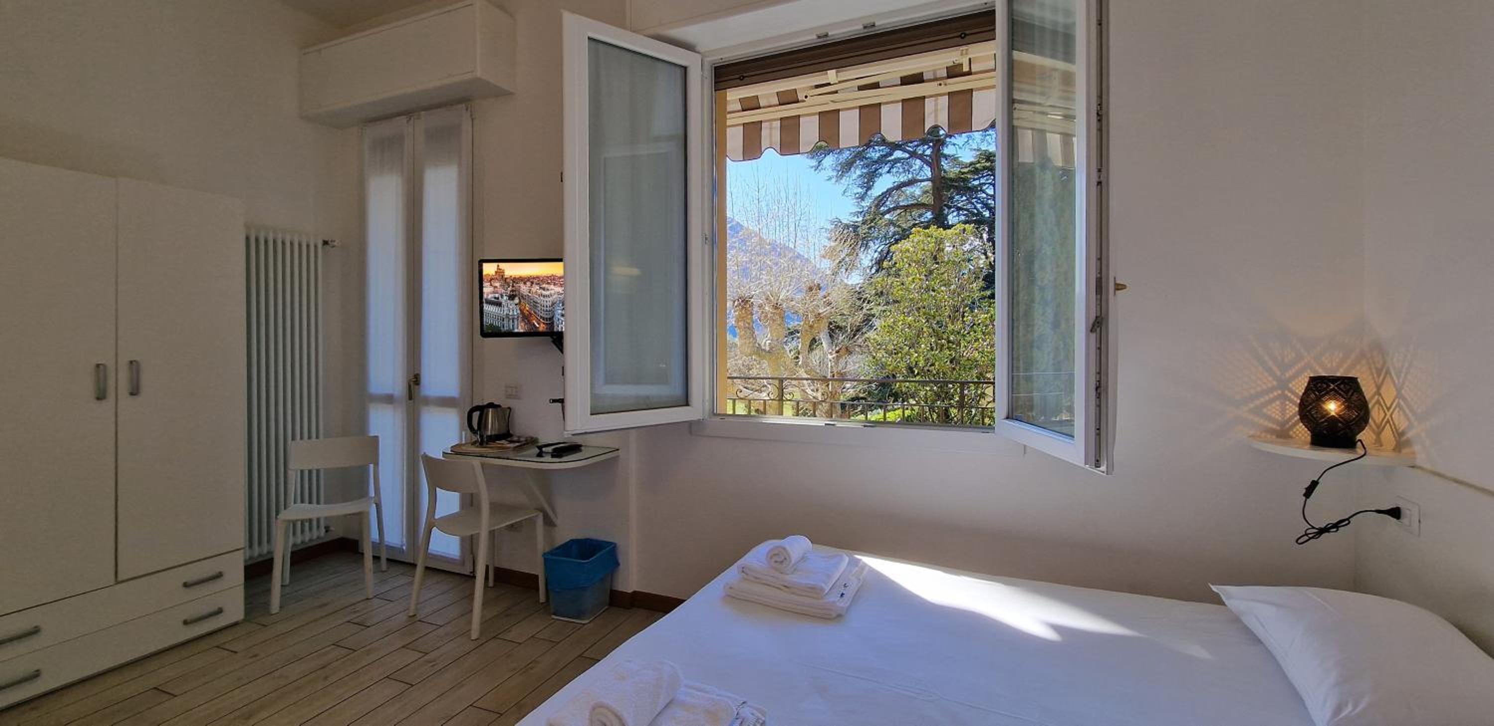 Standard Double Room - Photo 2