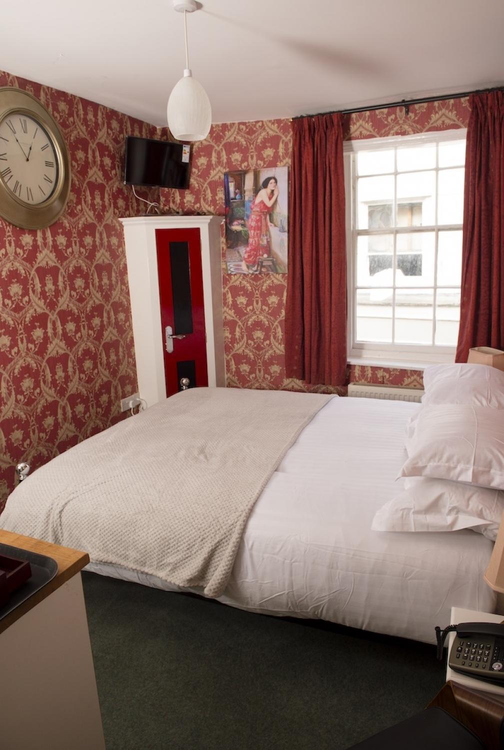 Standard Double Room - Photo 2
