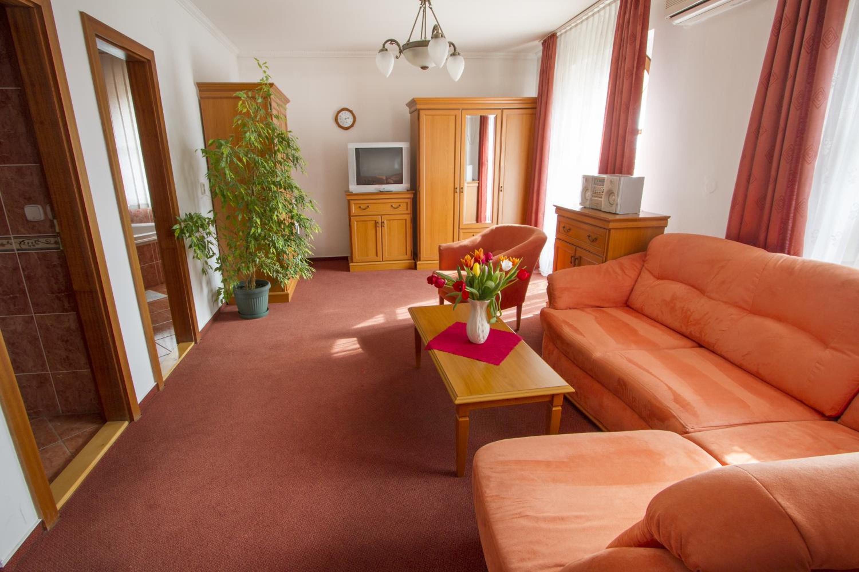 Suite photo 1