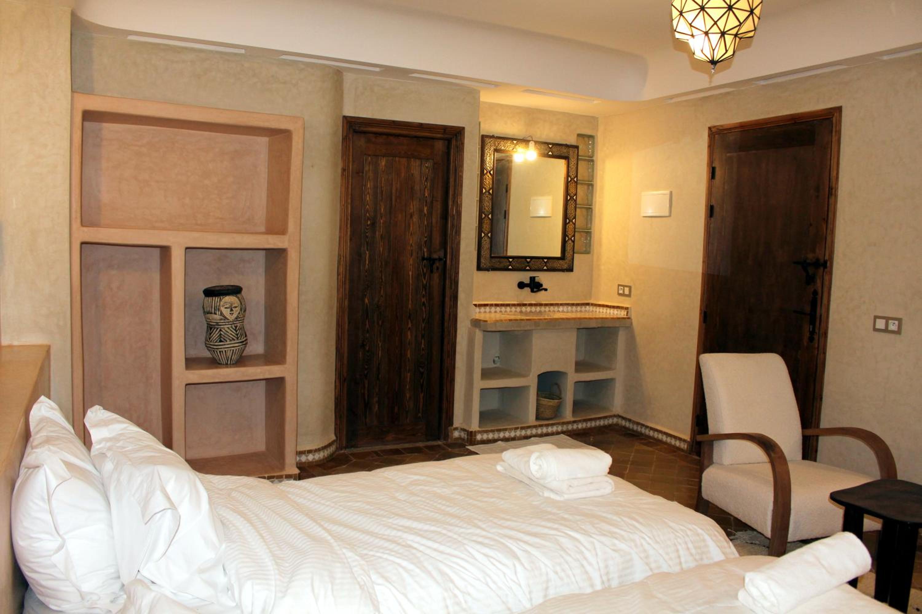Double Room - Photo 6
