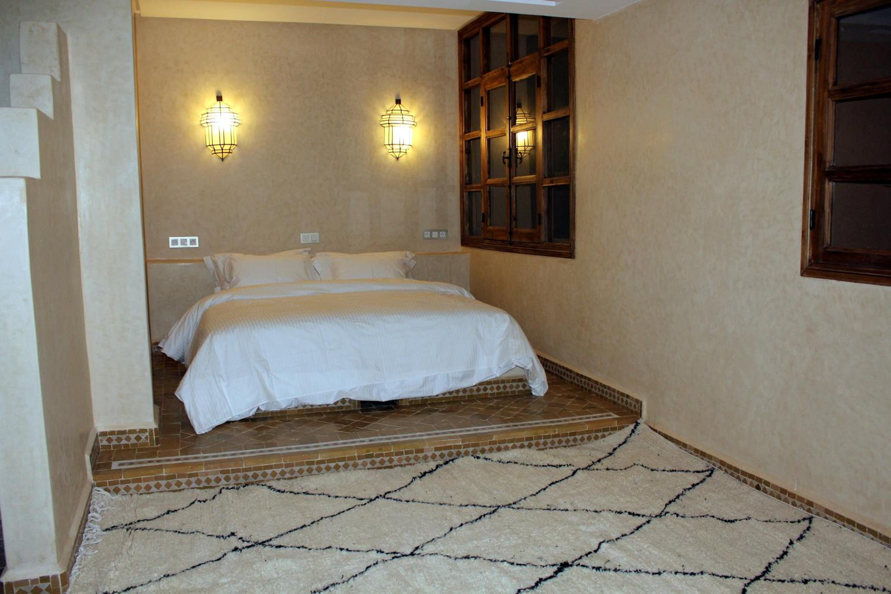 King Suite with Pool View