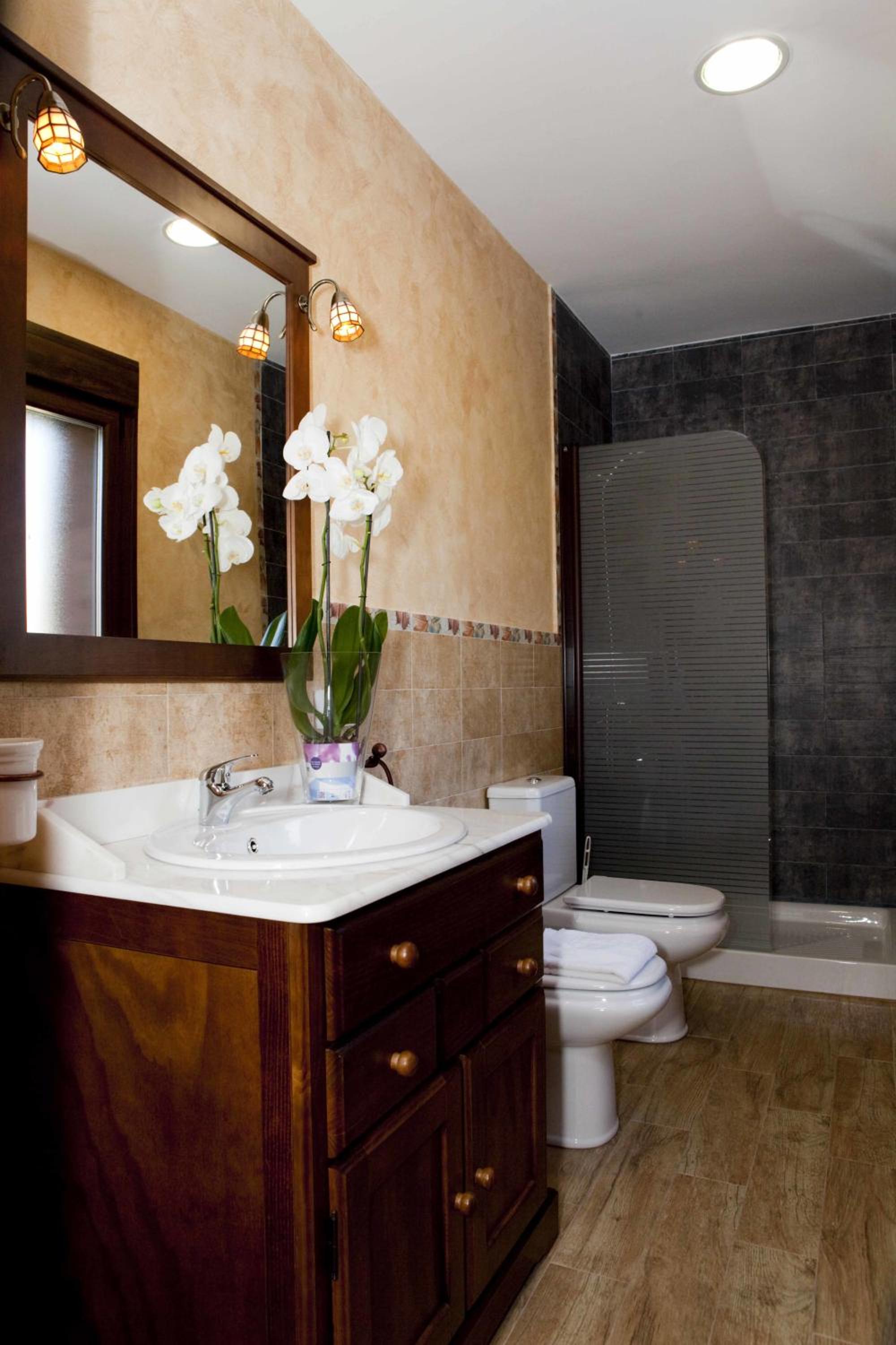Double Room with Mountain View - Photo 2
