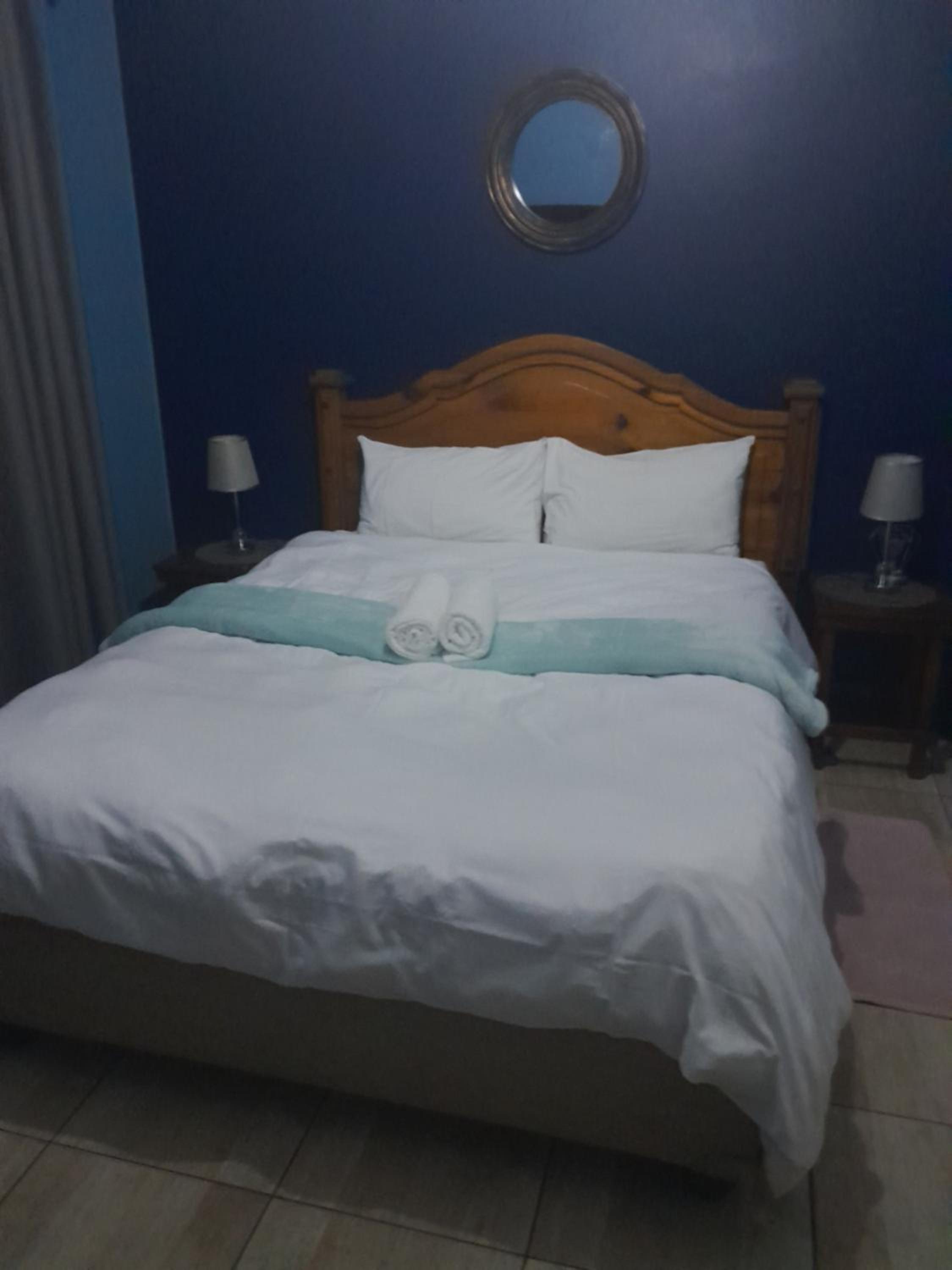 Budget Double Room - Photo 1