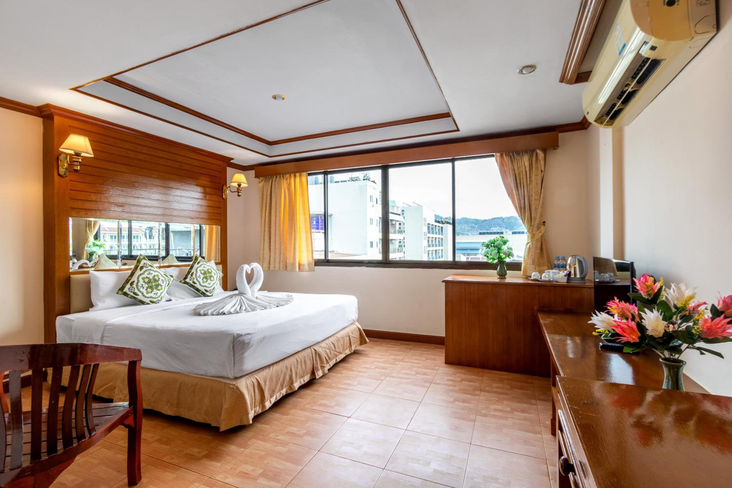 Deluxe Family Room