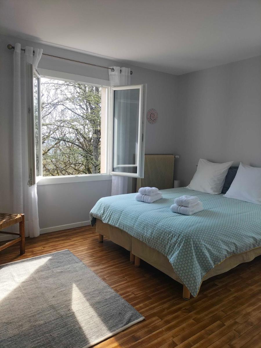 Triple Room with Private Bathroom photo 3