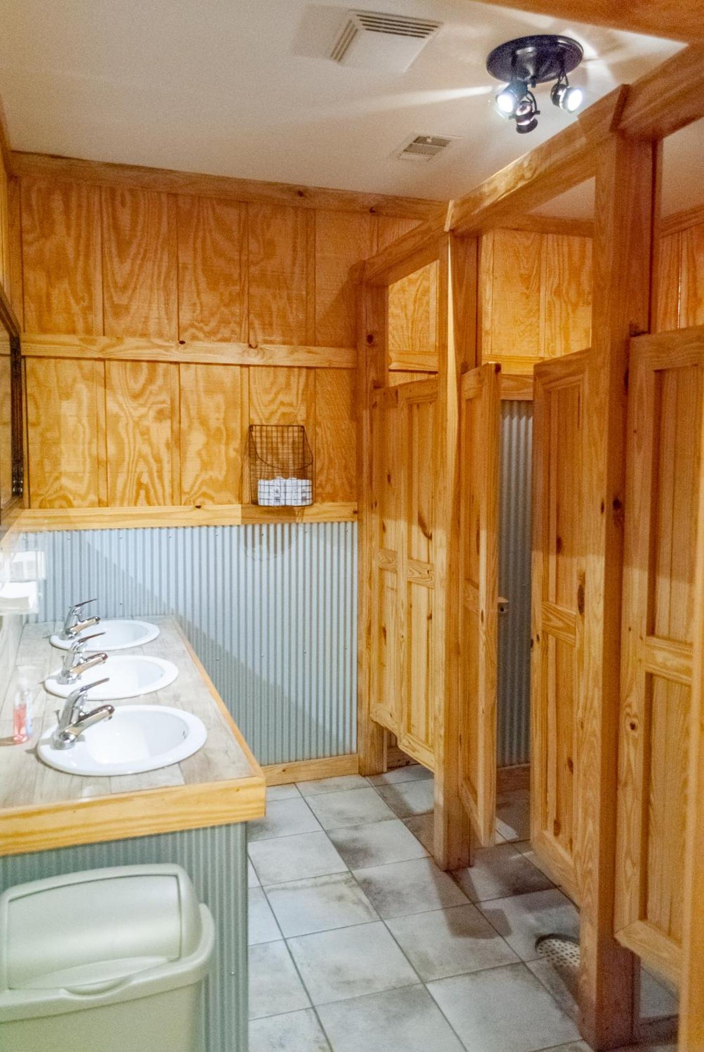 Cowboy Cabin - Queen - Photo 4