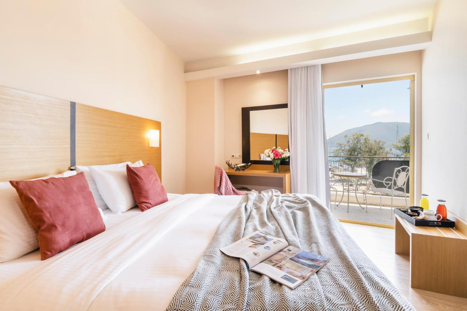Family Two-Bedroom Suite with Sea View