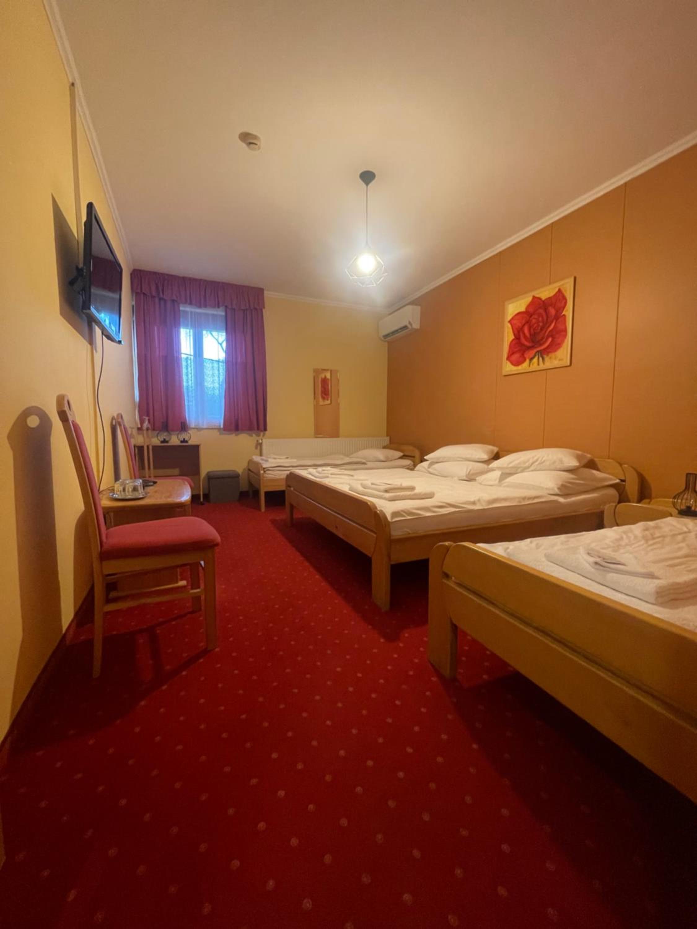 Quadruple Room photo 2