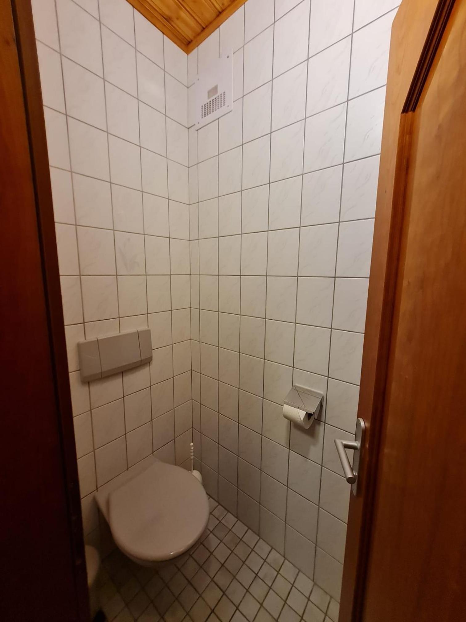 Double Room with Shower - Photo 16