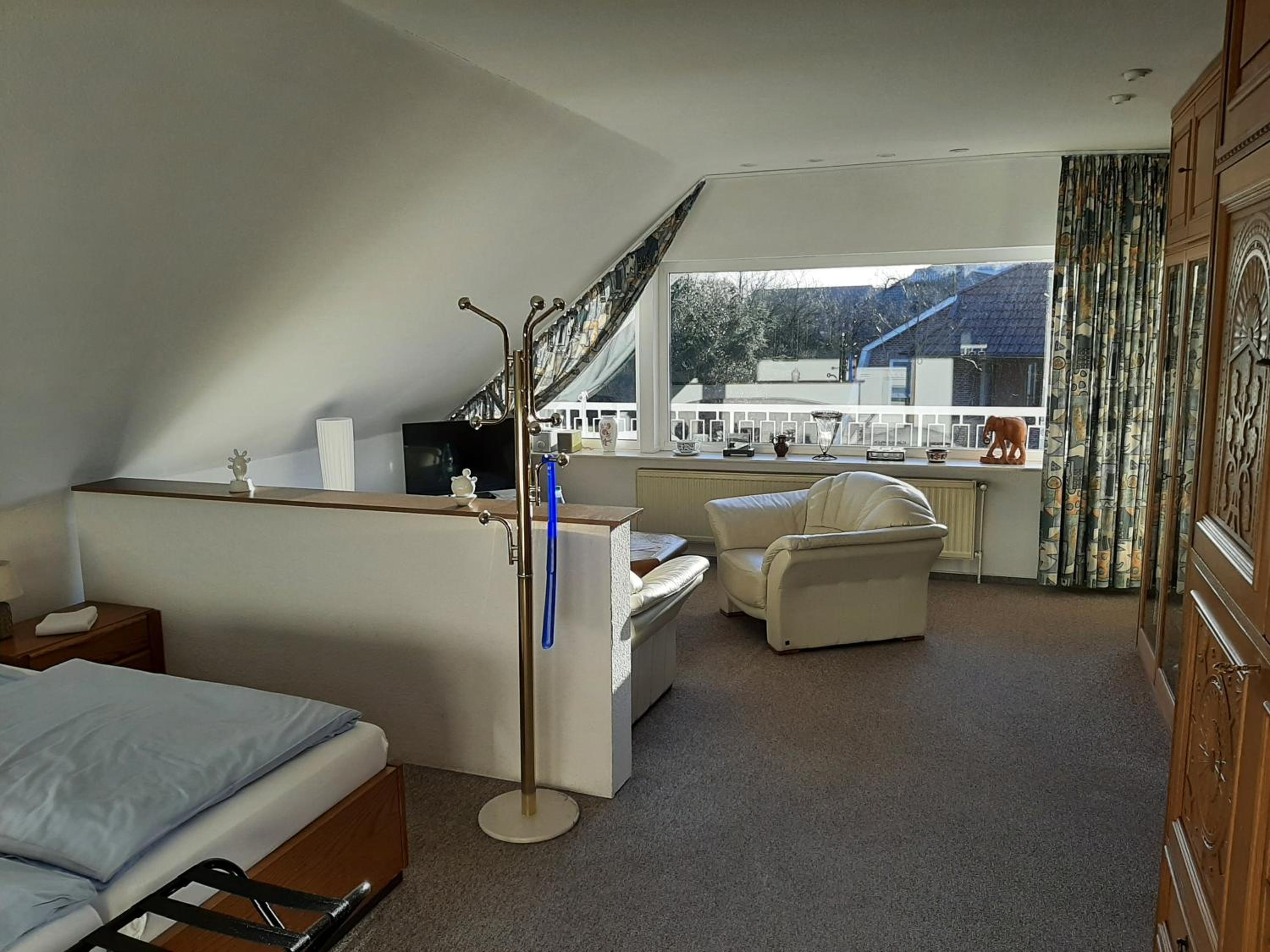 Apartment with Balcony photo 1