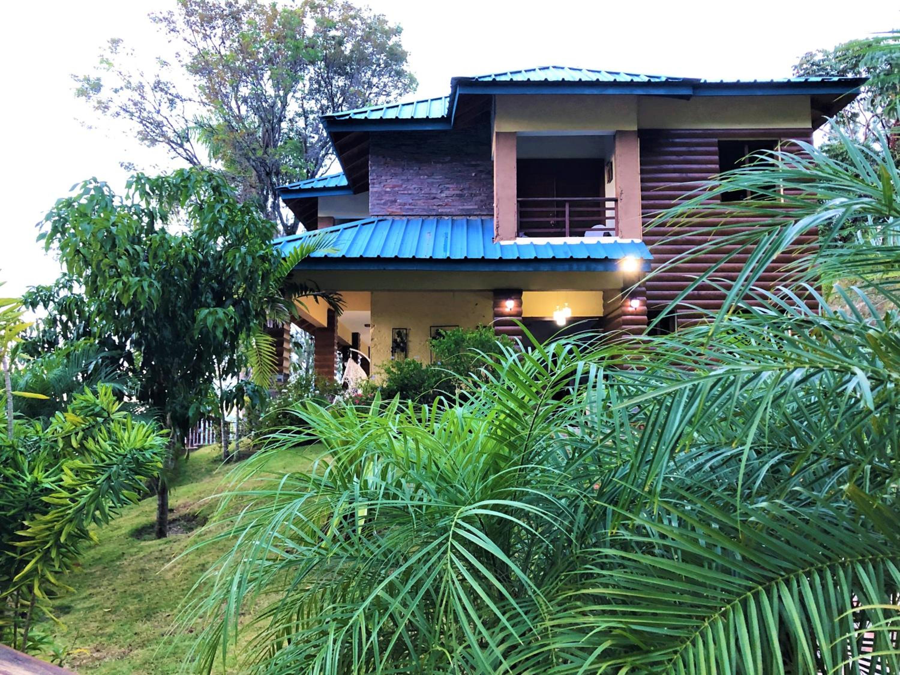Apartment With Mountain View photo 3