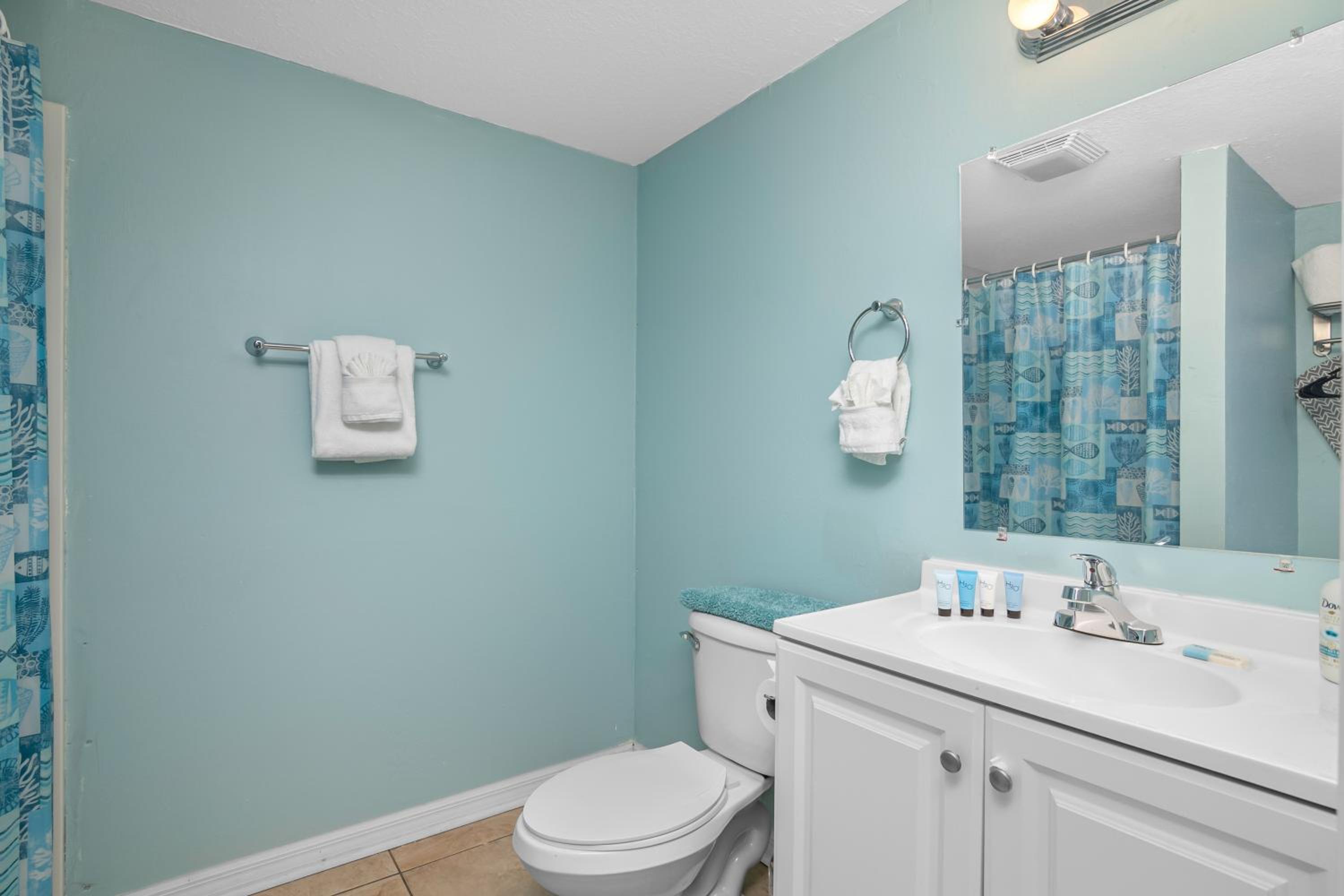 Two-Bedroom King Suite - Photo 7