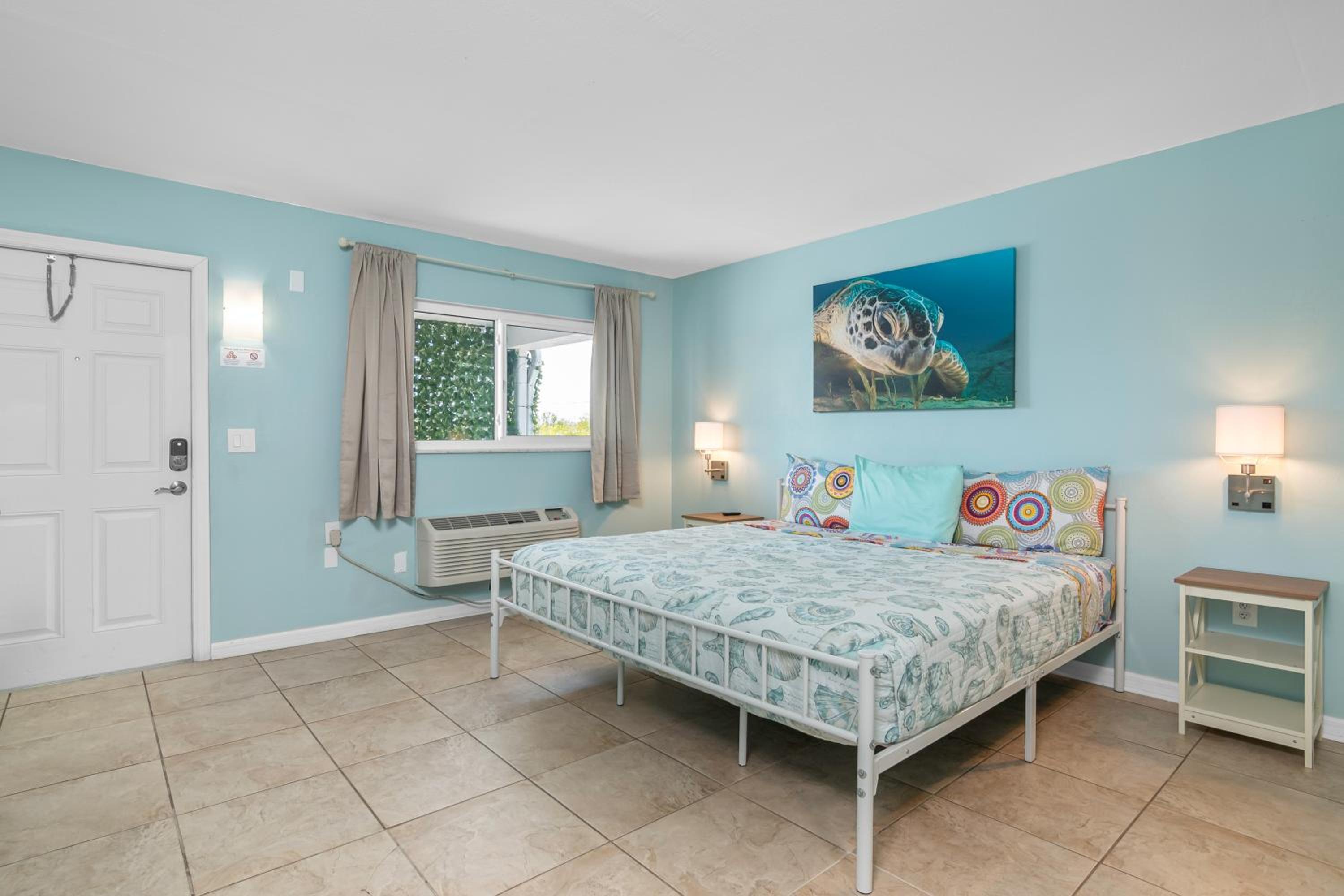Standard King Room - Photo 3