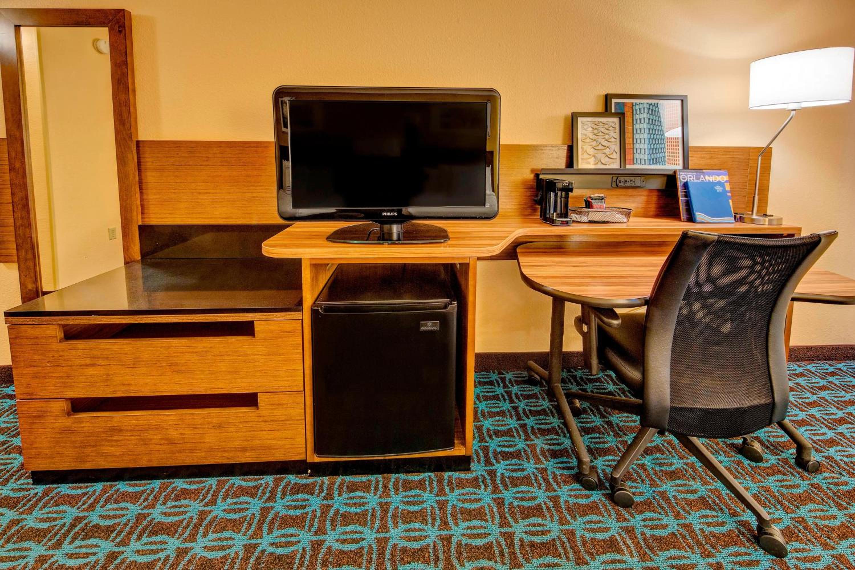 Room, 2 Queen Beds (Mobility/Hearing Access, Roll-in Shwr)
