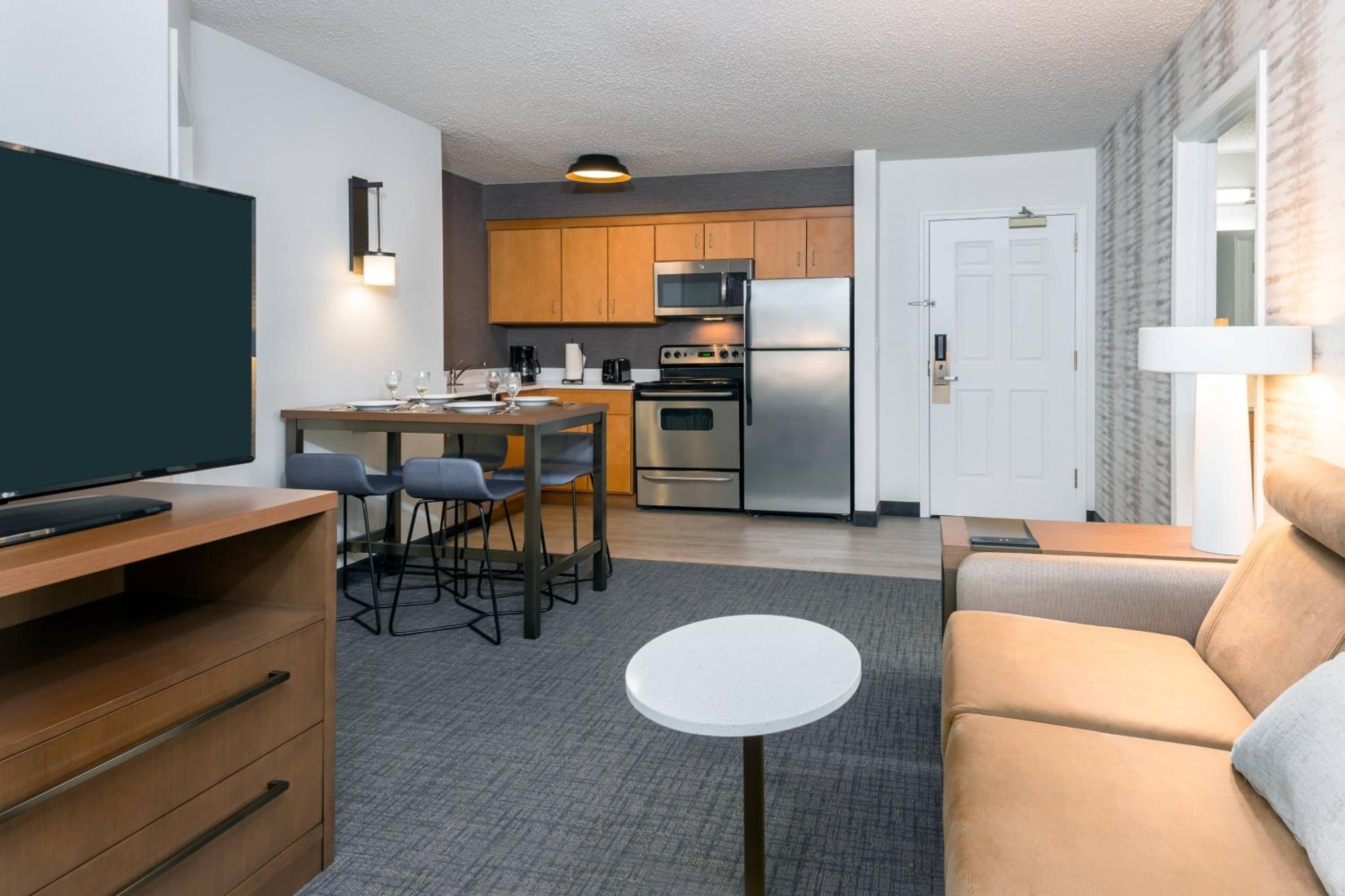Two-Bedroom Suite - Photo 1