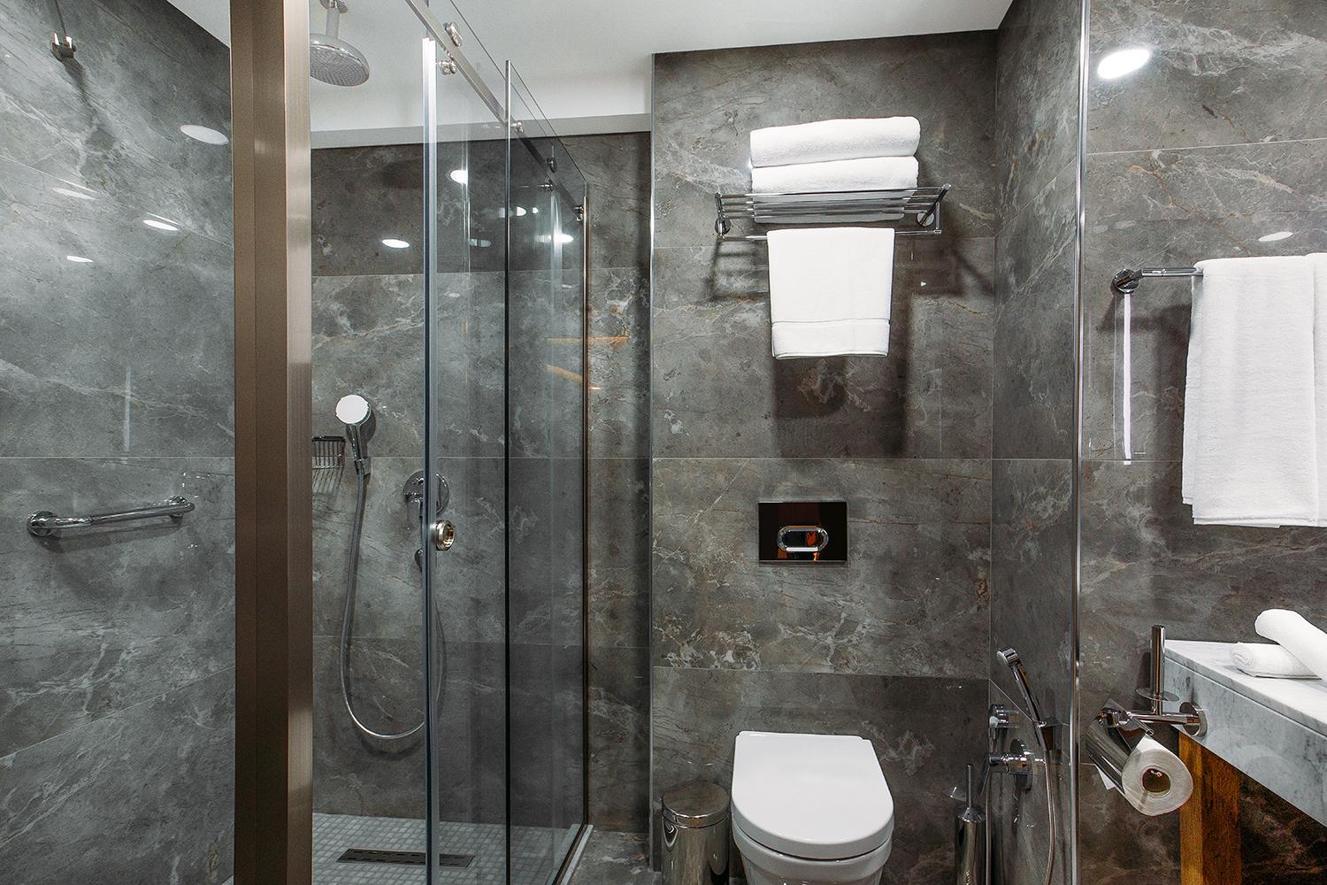 Standard Double Room - Photo 3