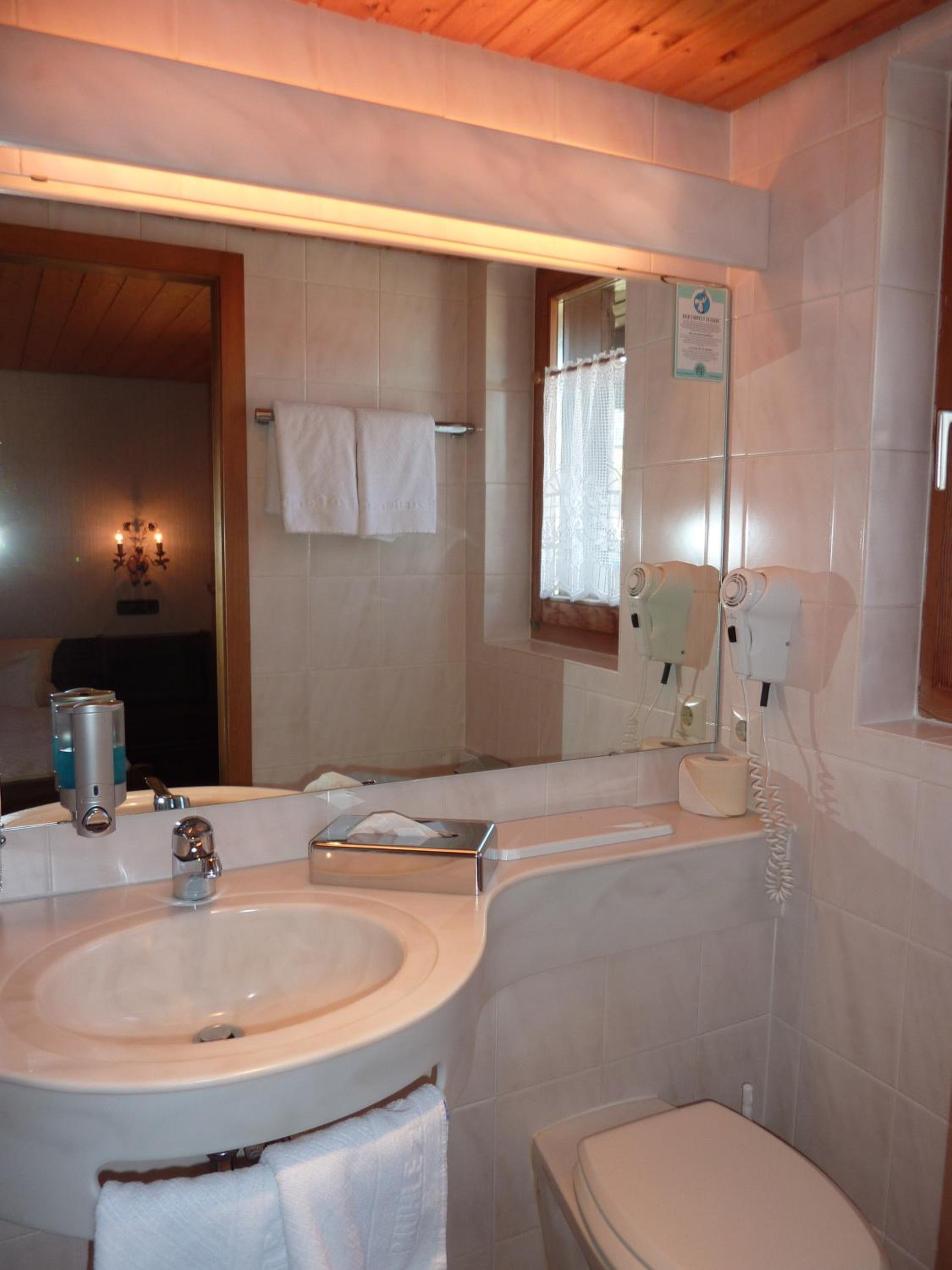 Double Room - Photo 4