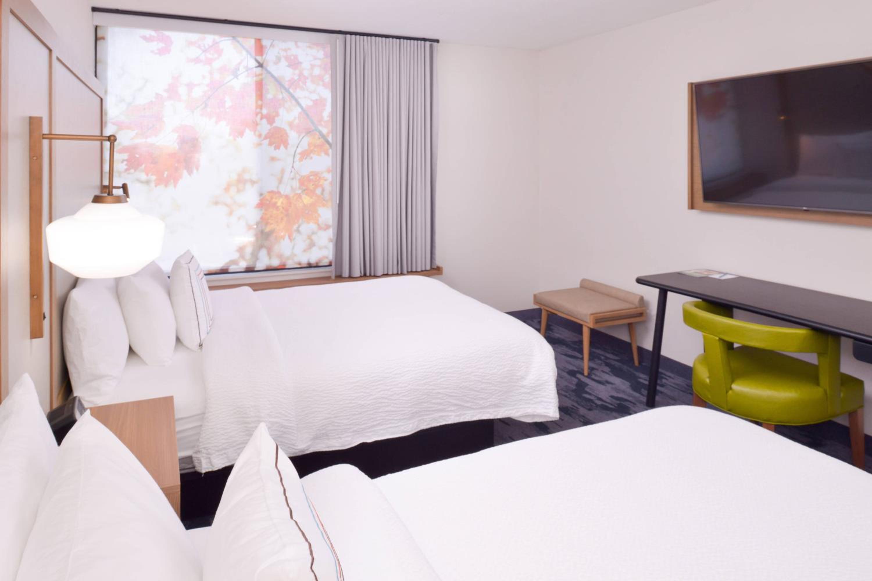 Standard 2 Queen Beds - Photo 1