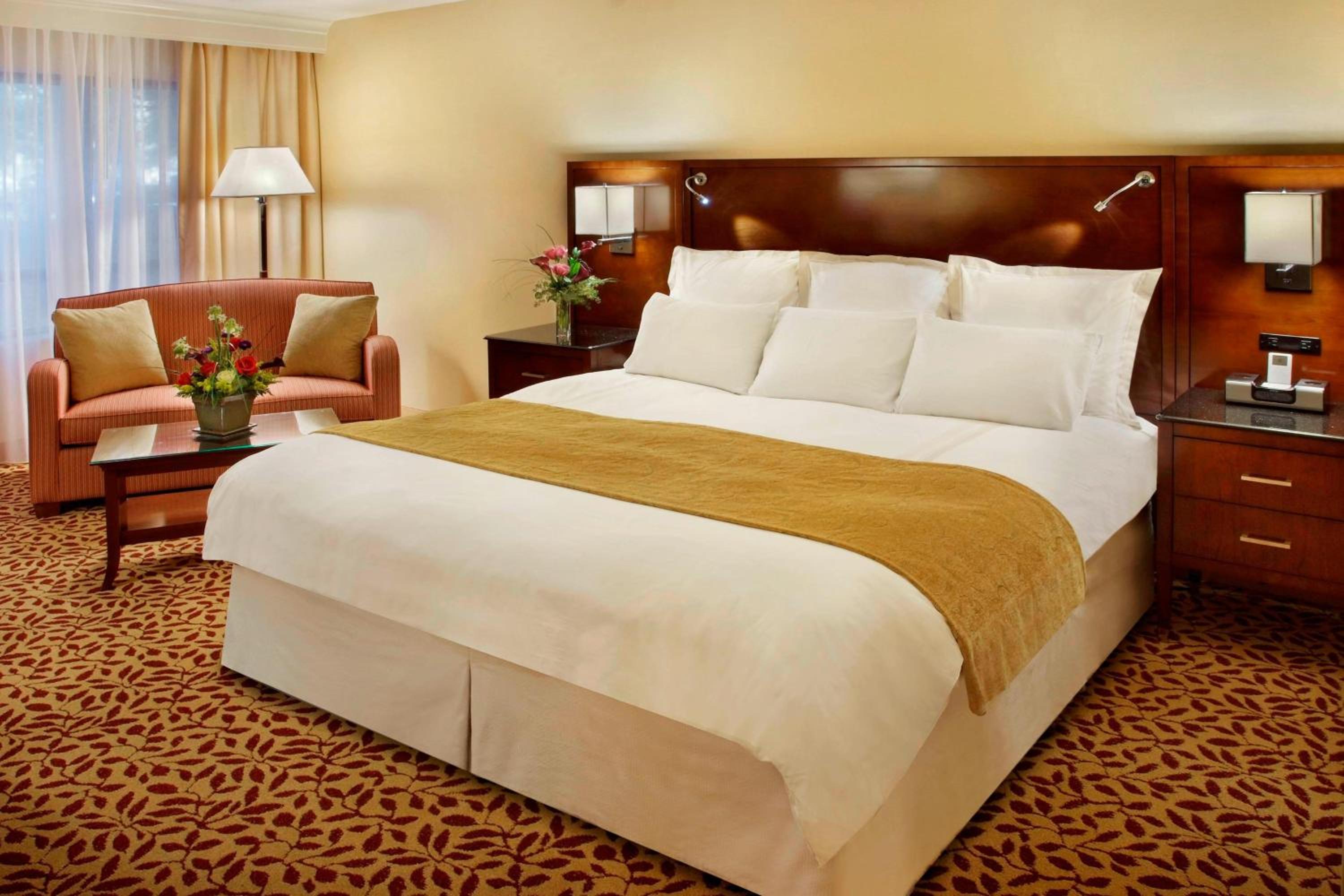Concierge Level King Room - Photo 1