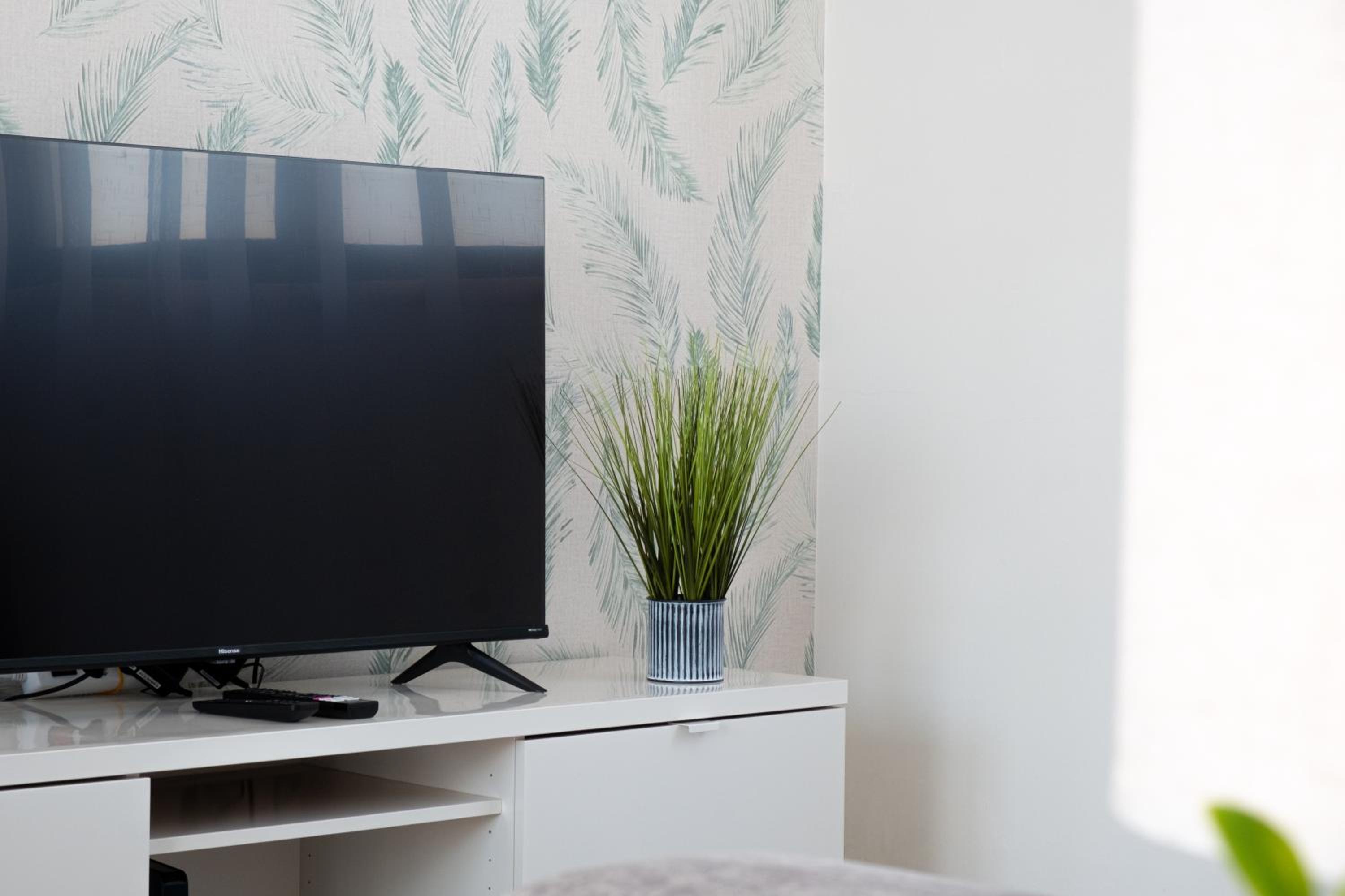 Three-Bedroom Apartment - Photo 7