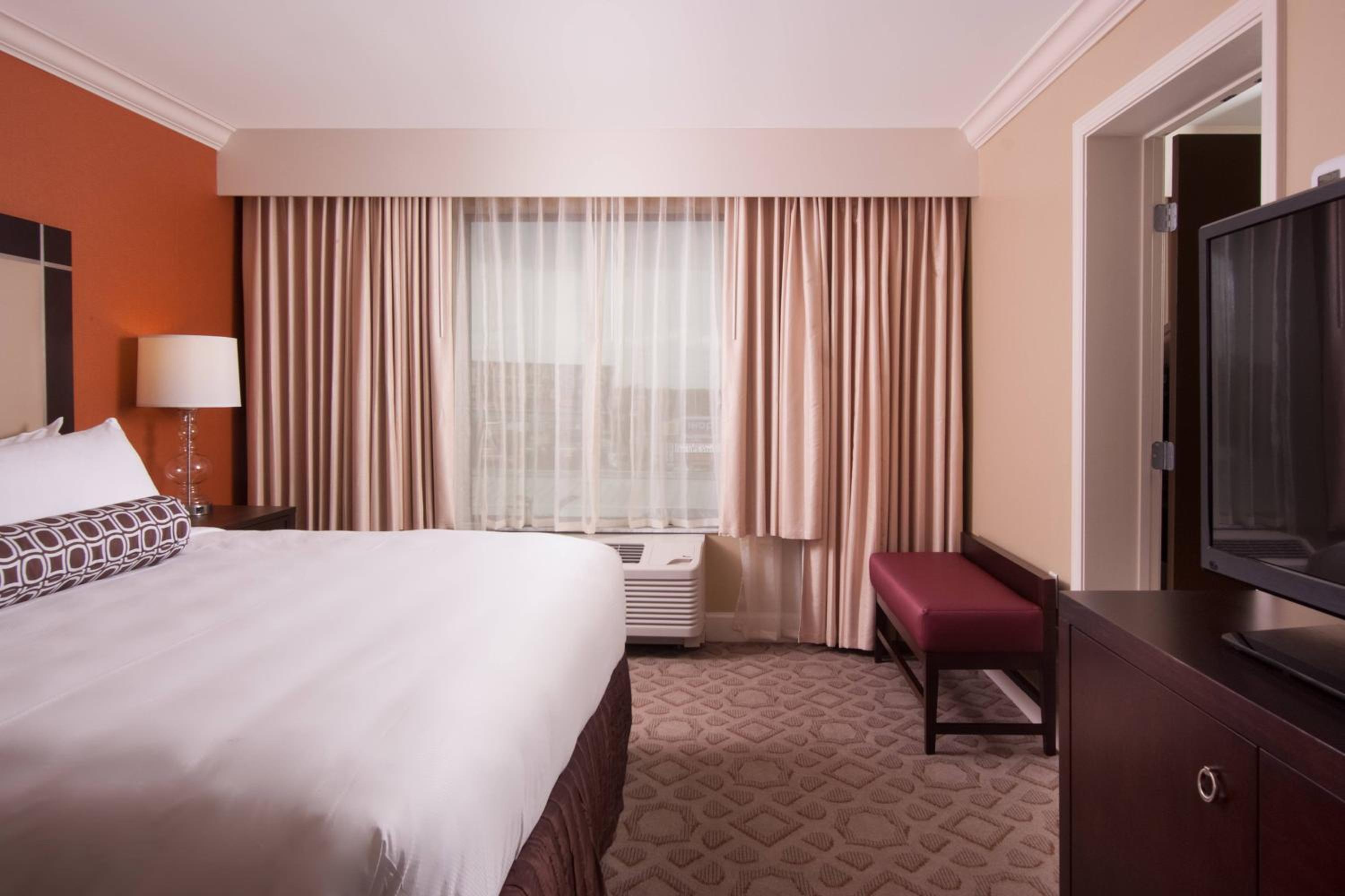 Queen Room with Two Queen Beds and Adapted Tub - Mobility and Hearing Accessible