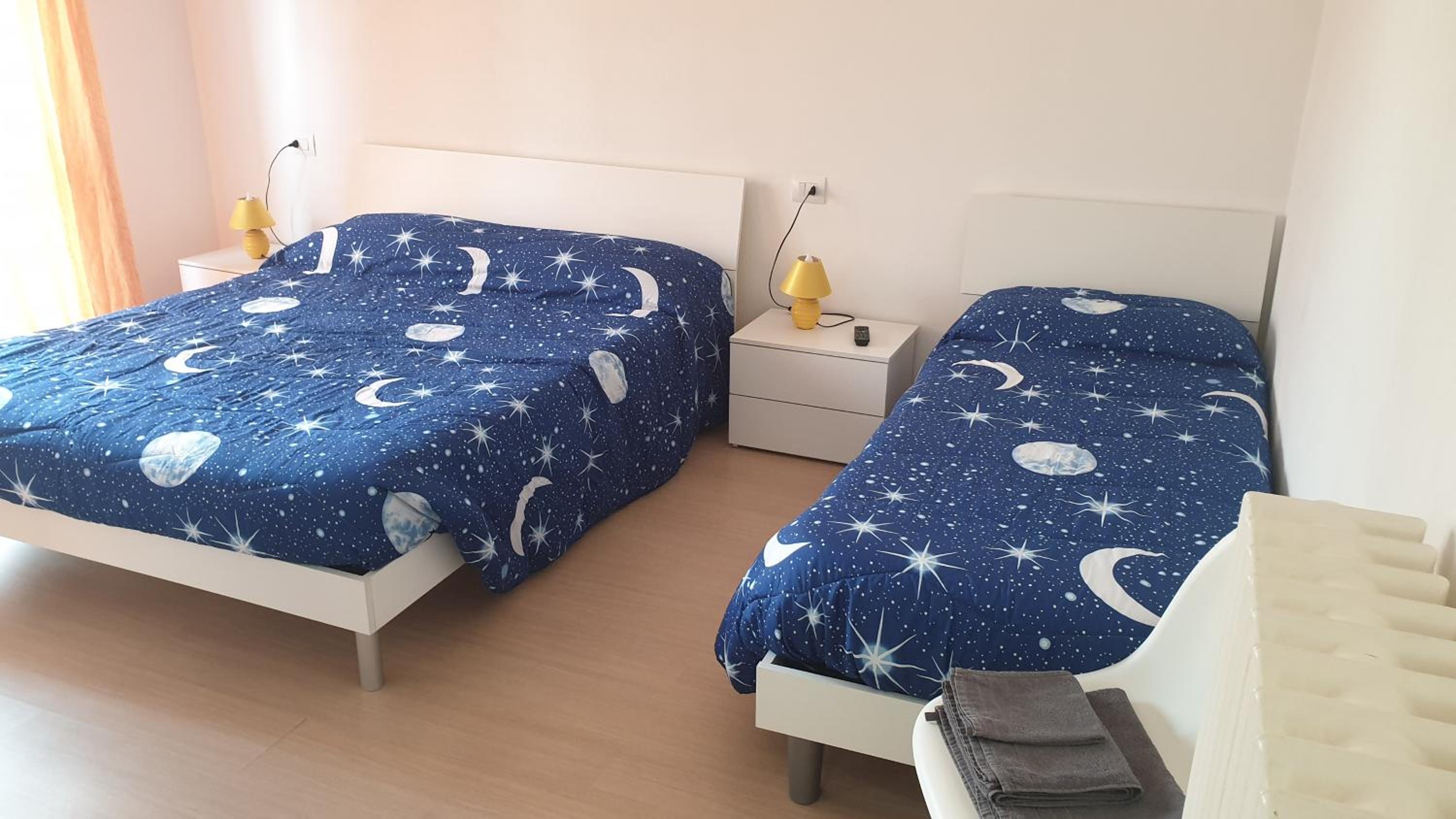 Deluxe Double Room with Extra Bed - Photo 6