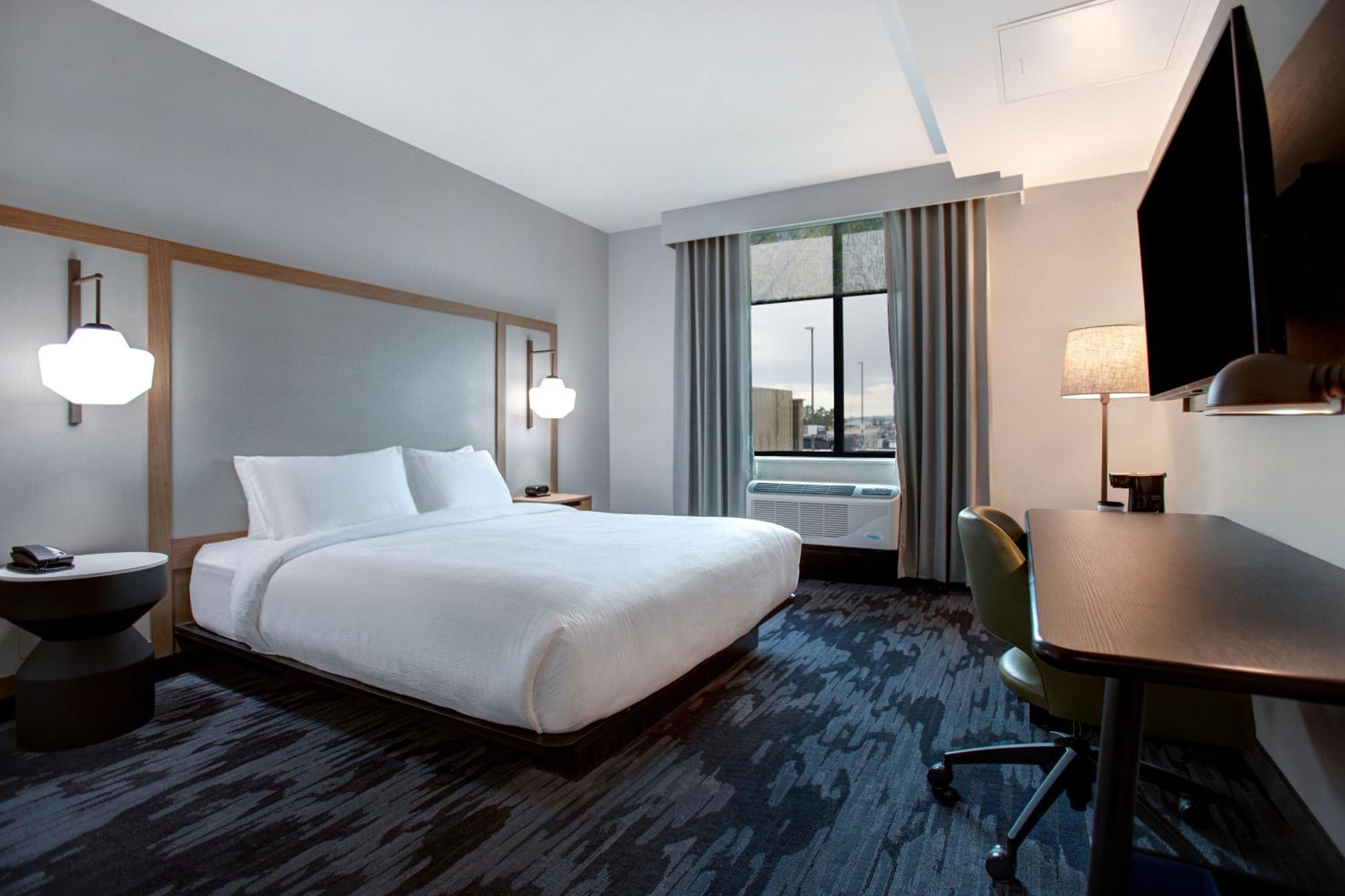 King Room - Hearing Accessible - Photo 1