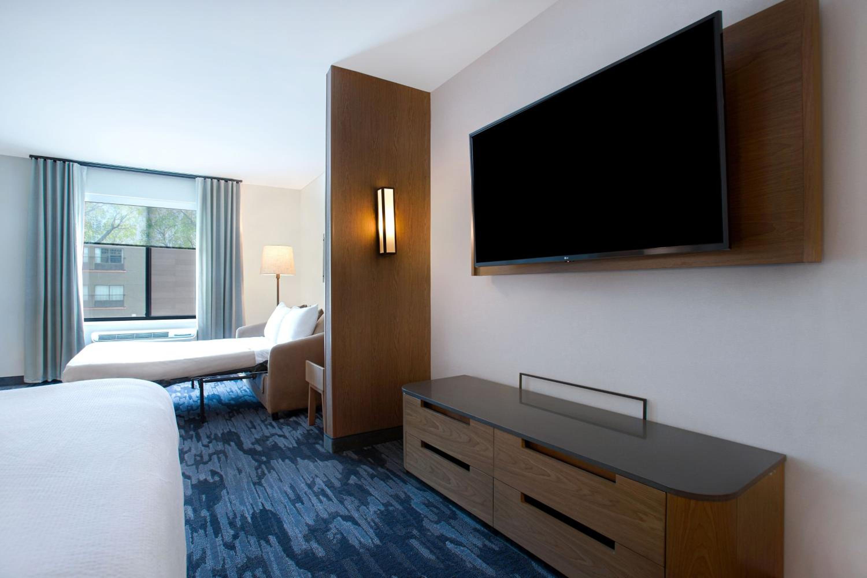 King Suite with Sofa Bed - Photo 7