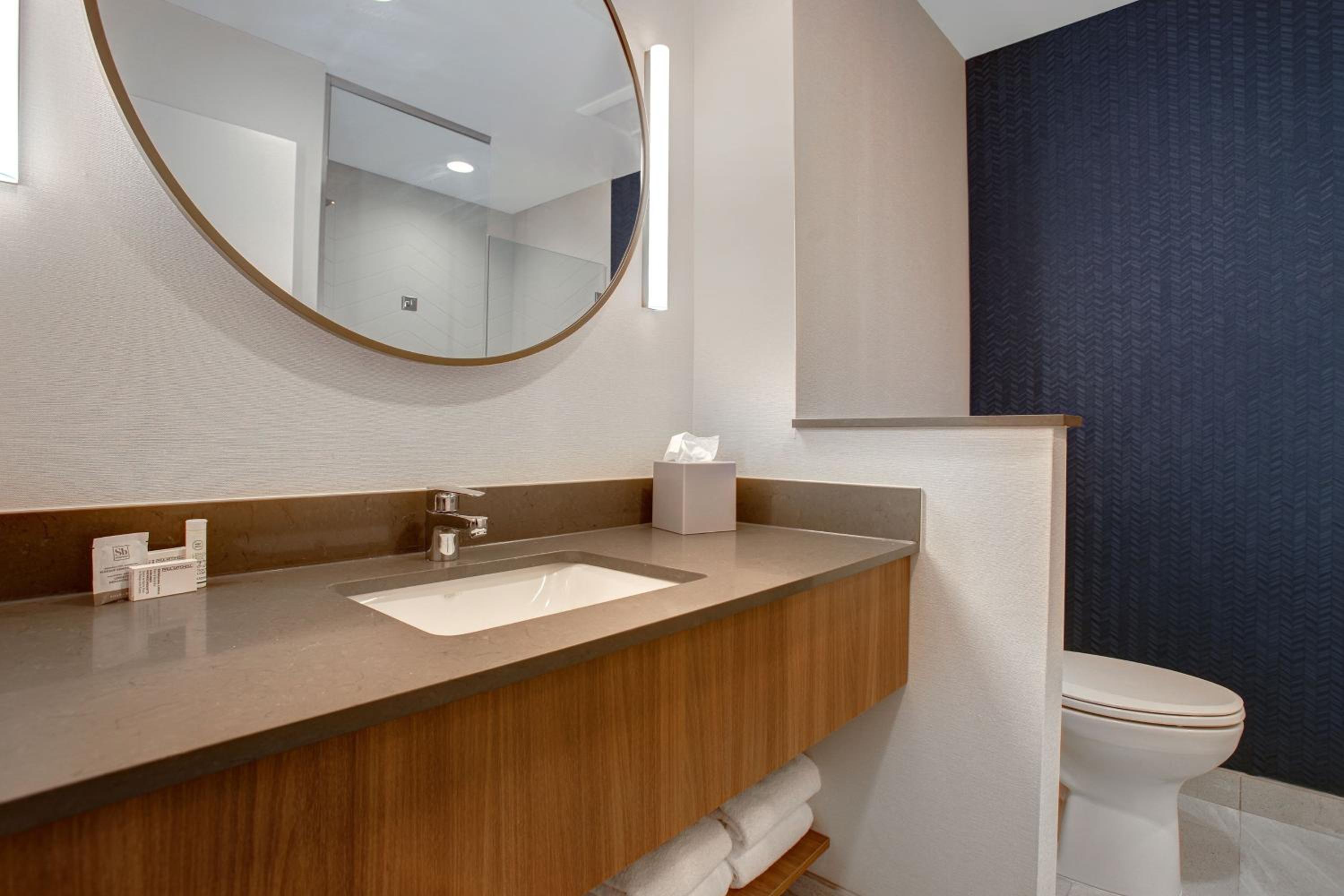 King Room - Hearing Accessible - Photo 5
