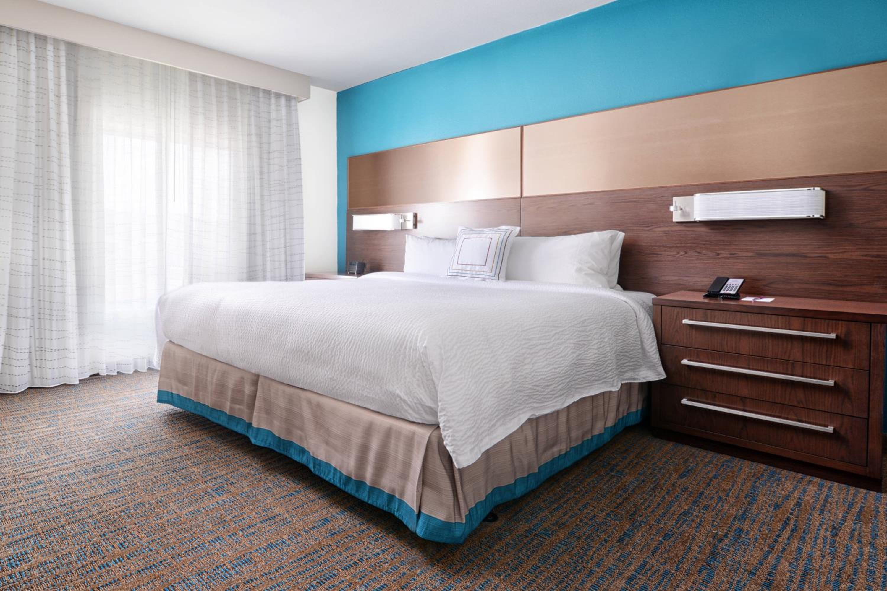 One-Bedroom Suite photo 1