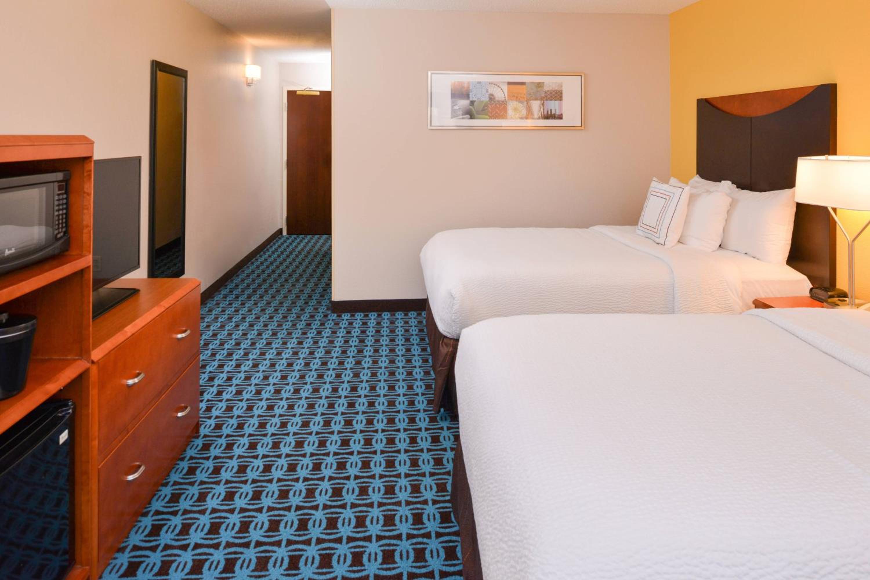 Double Room with Two Double Beds - Photo 5