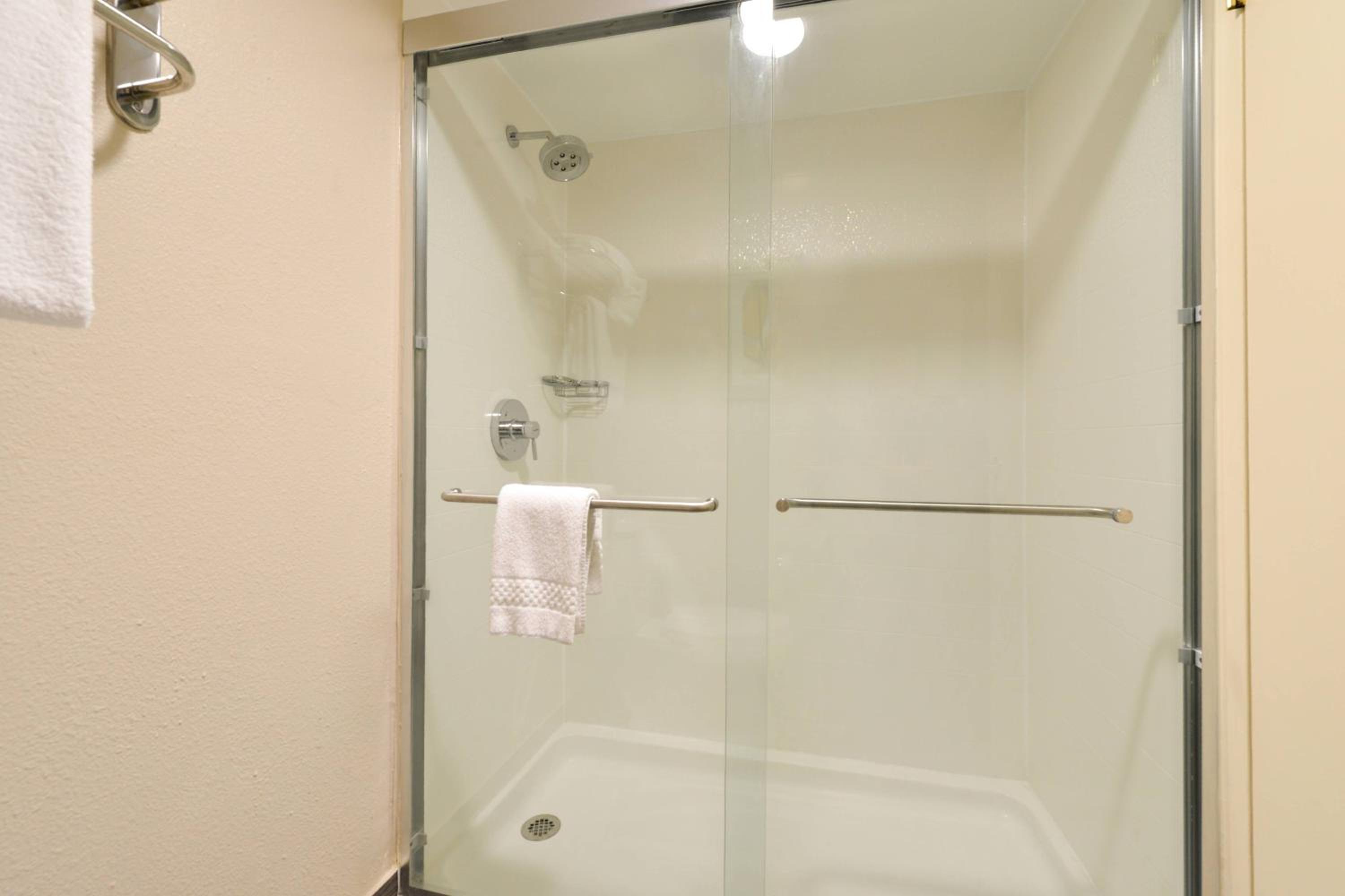 Double Room with Two Double Beds - Photo 4