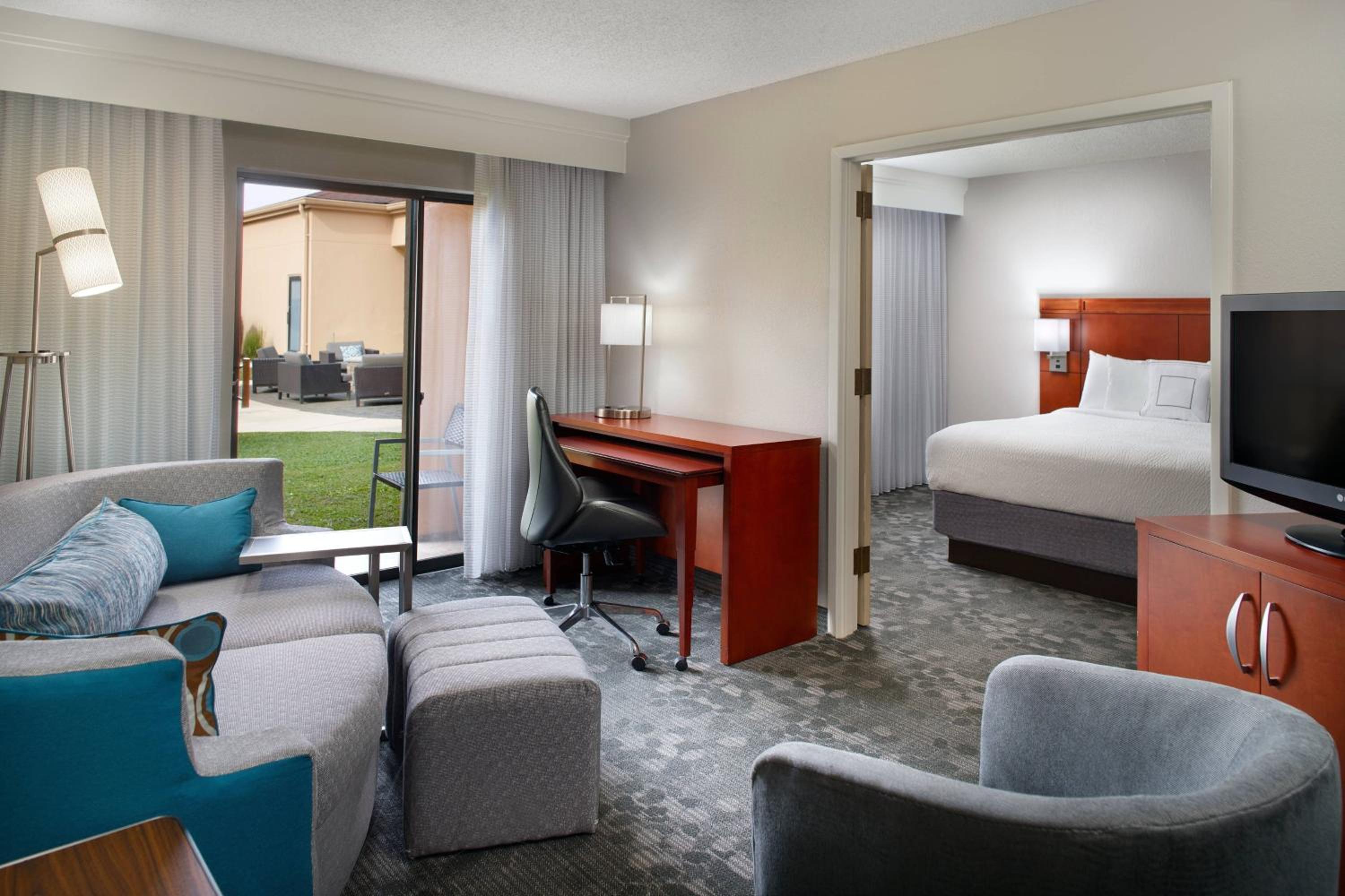 Suite, 1 King, Sofa Bed - Photo 1