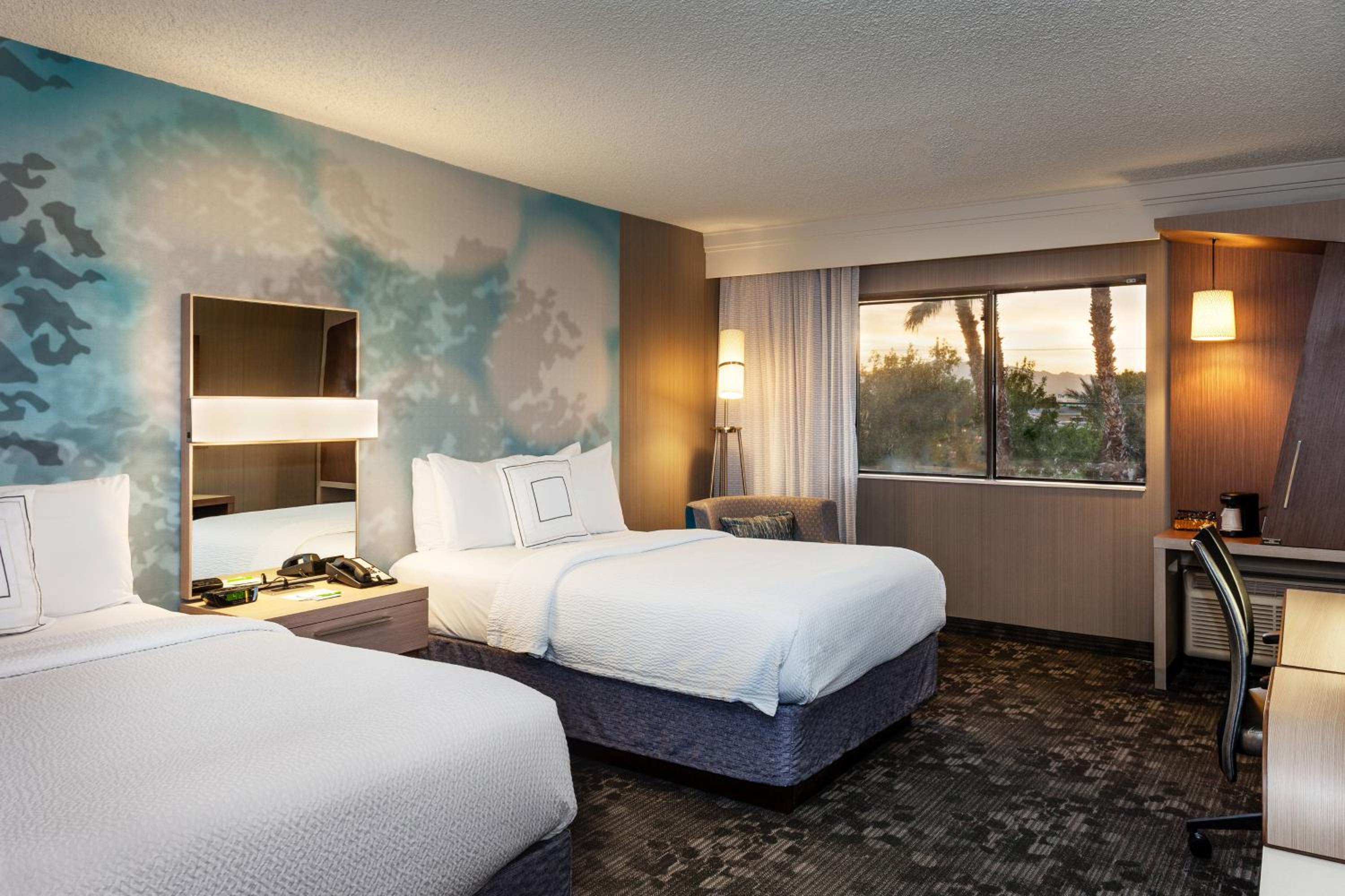 Double Room with Two Double Beds - Photo 1