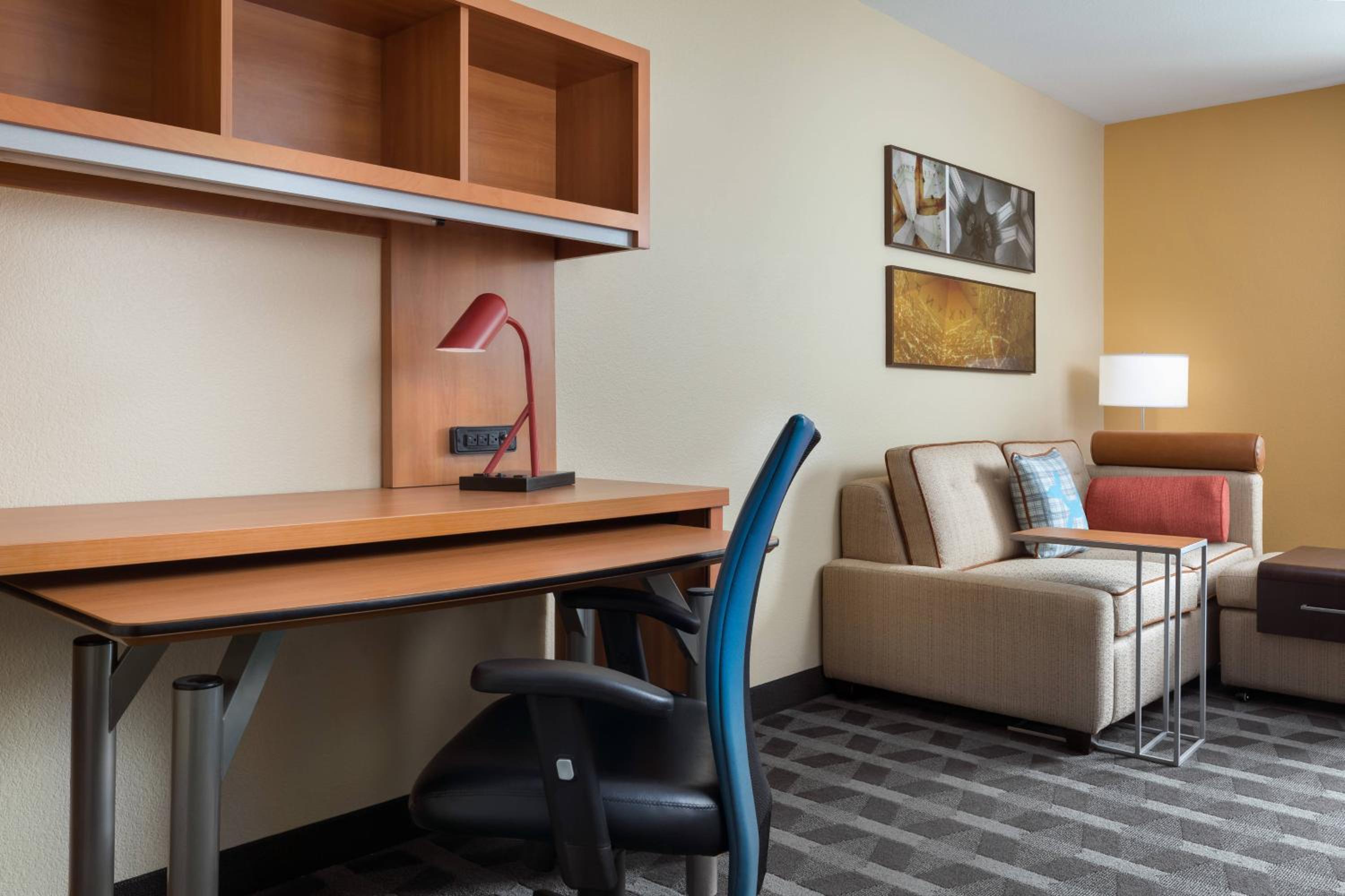 Efficiency Queen Suite - Non Smoking - Photo 7