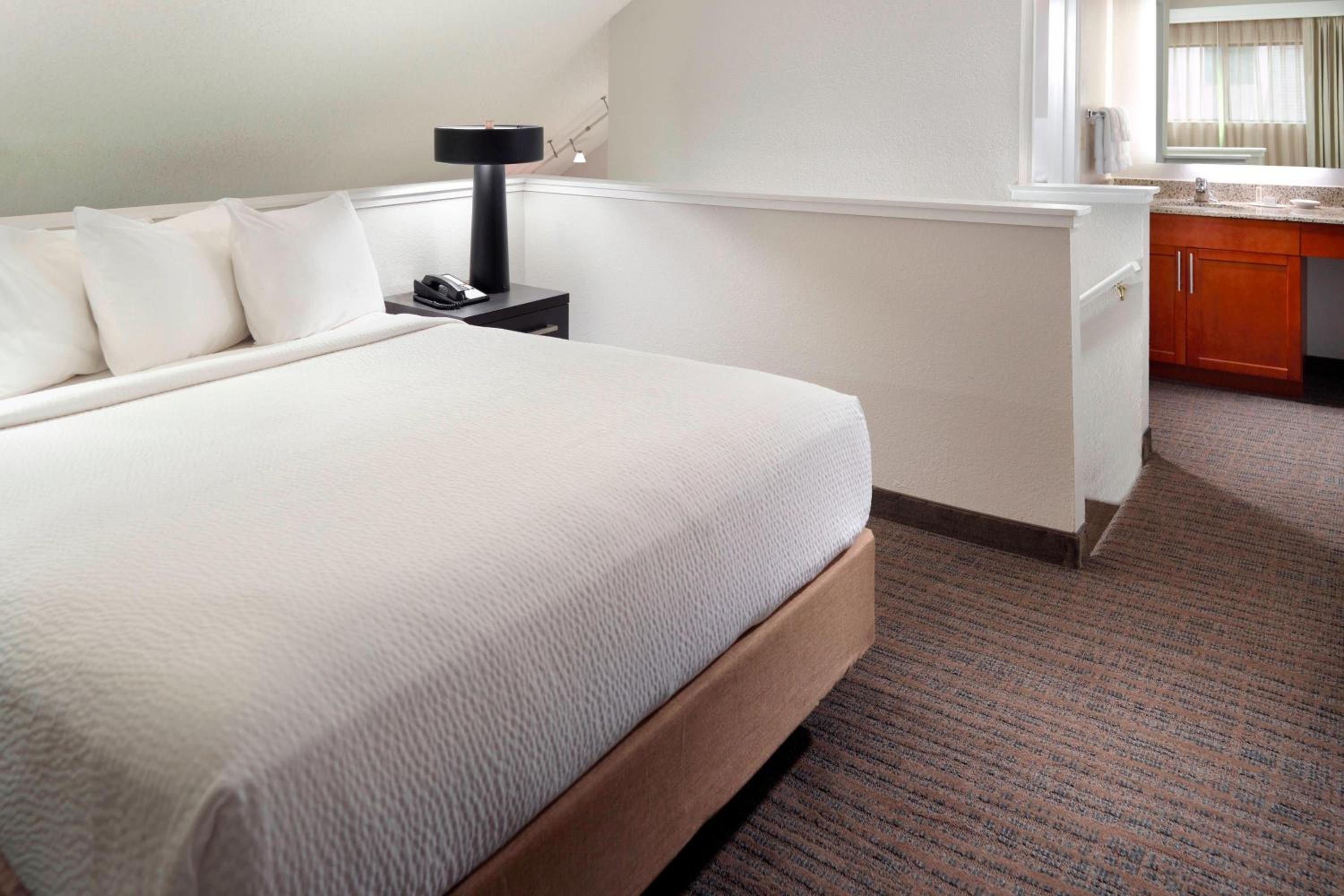 Two-Bedroom Suite - Photo 2
