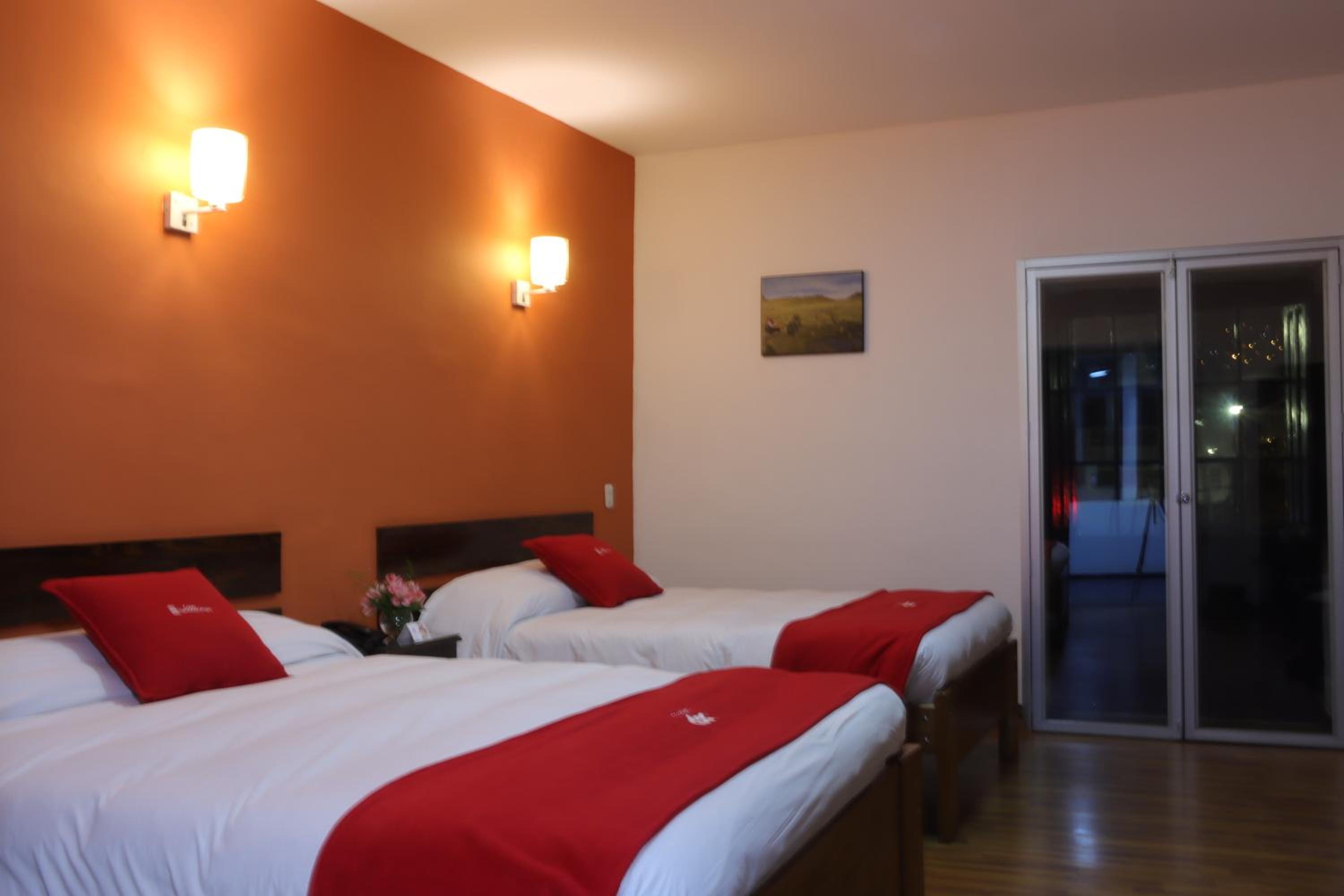 Superior Twin Room - Photo 3