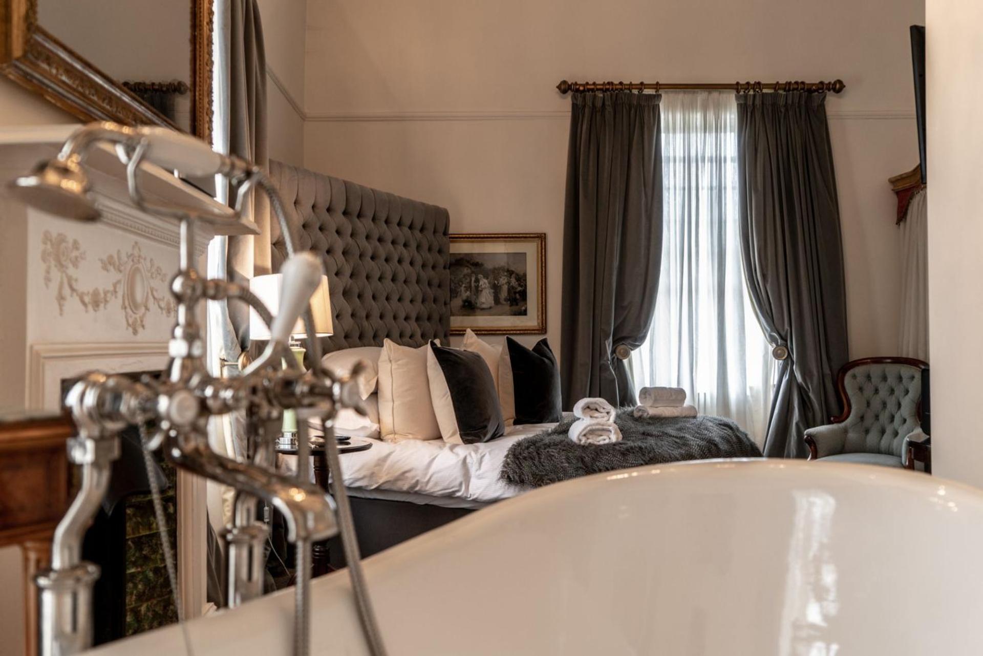 Deluxe Suite photo 1