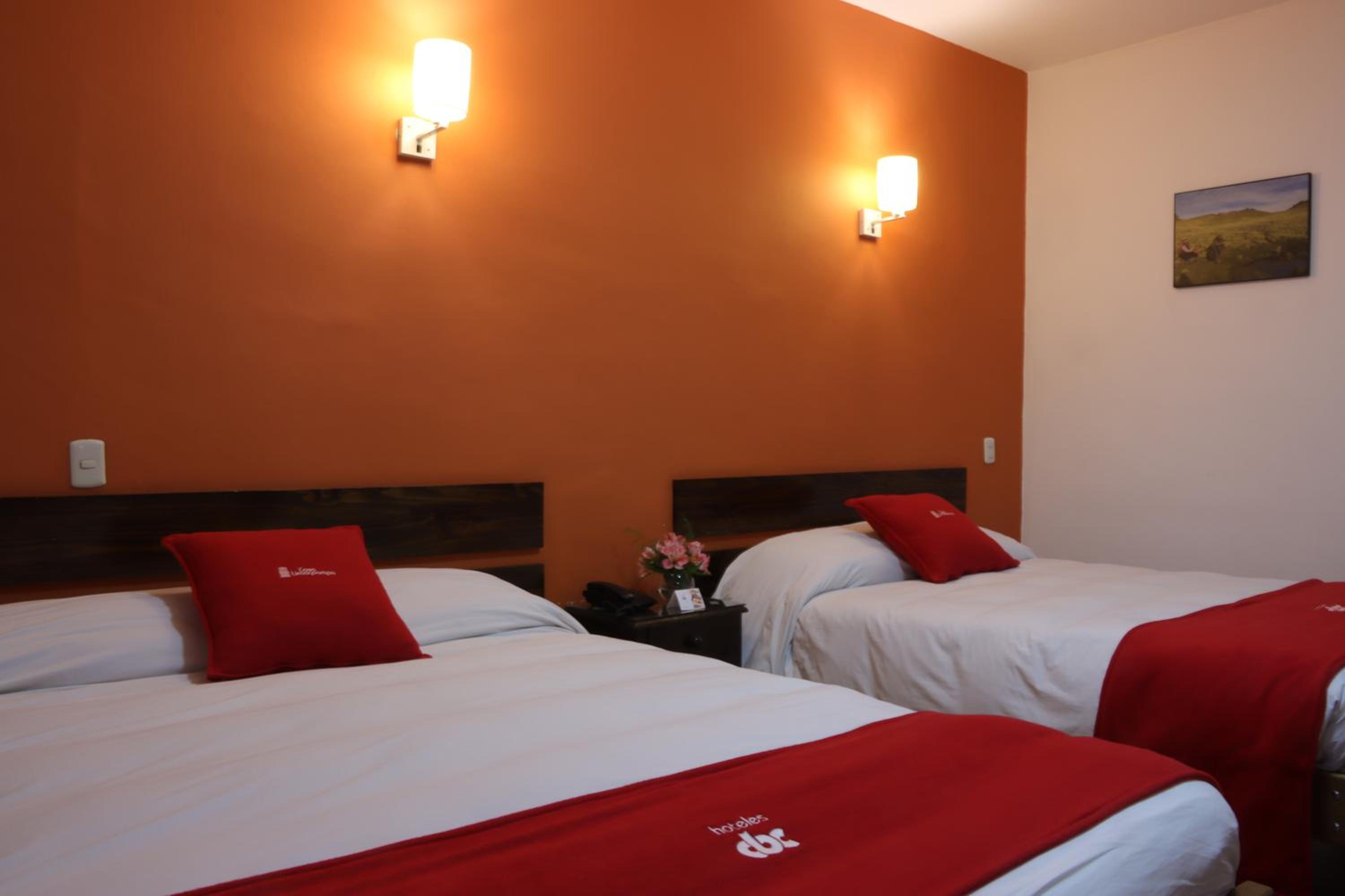 Standard Twin Room - Photo 6