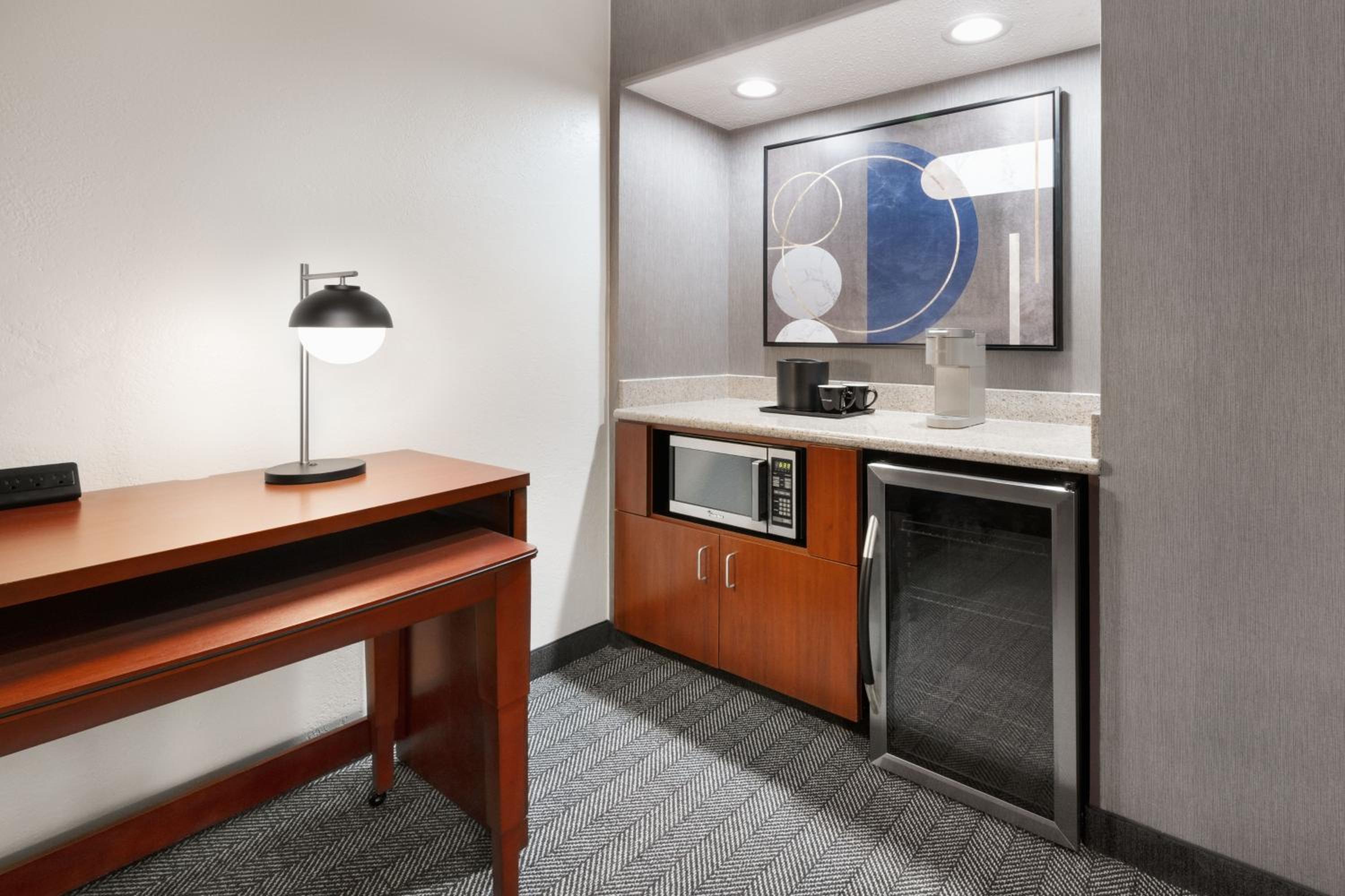 King Suite with Courtyard View - Photo 1