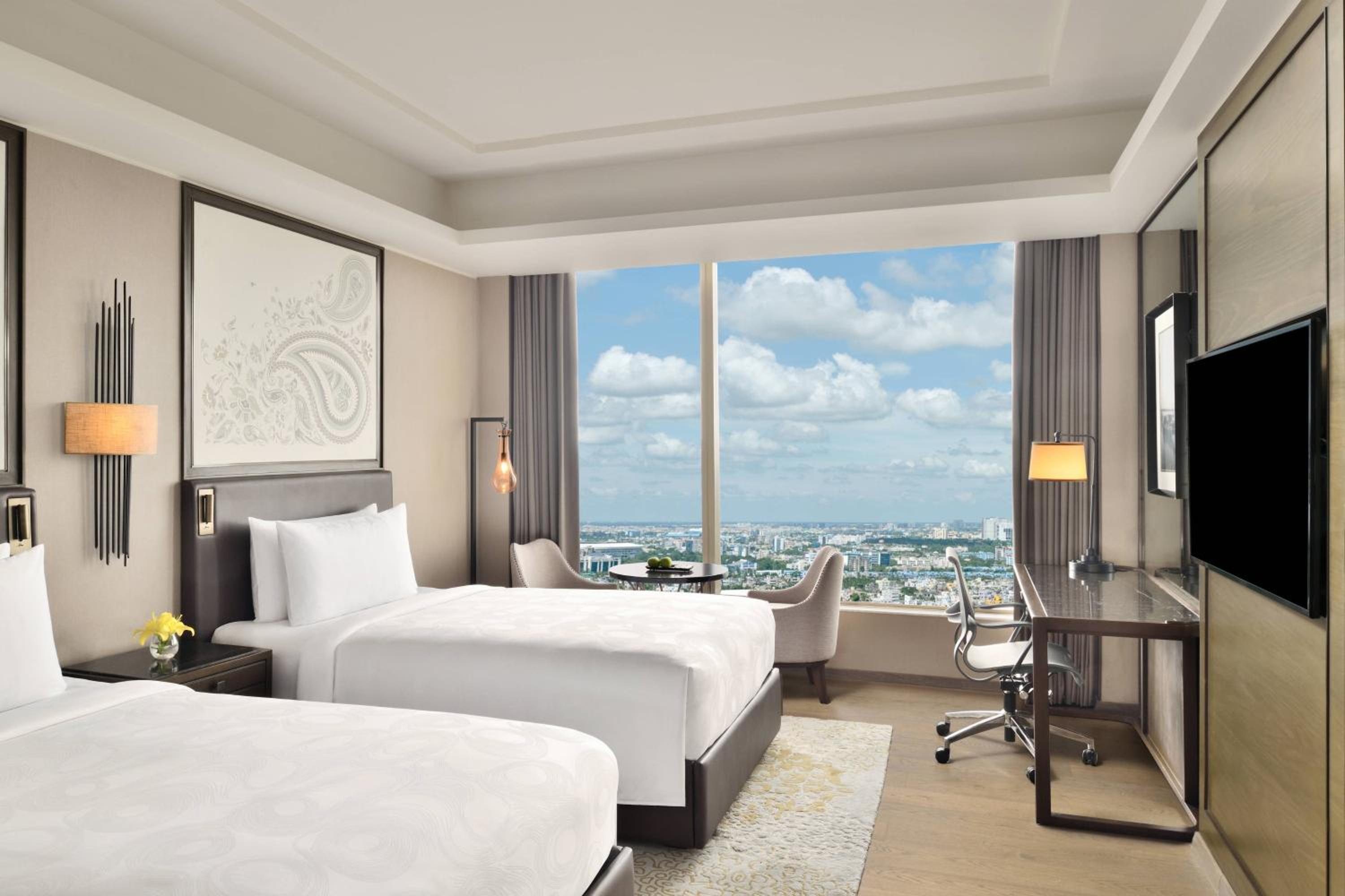 Deluxe Twin Guest Room