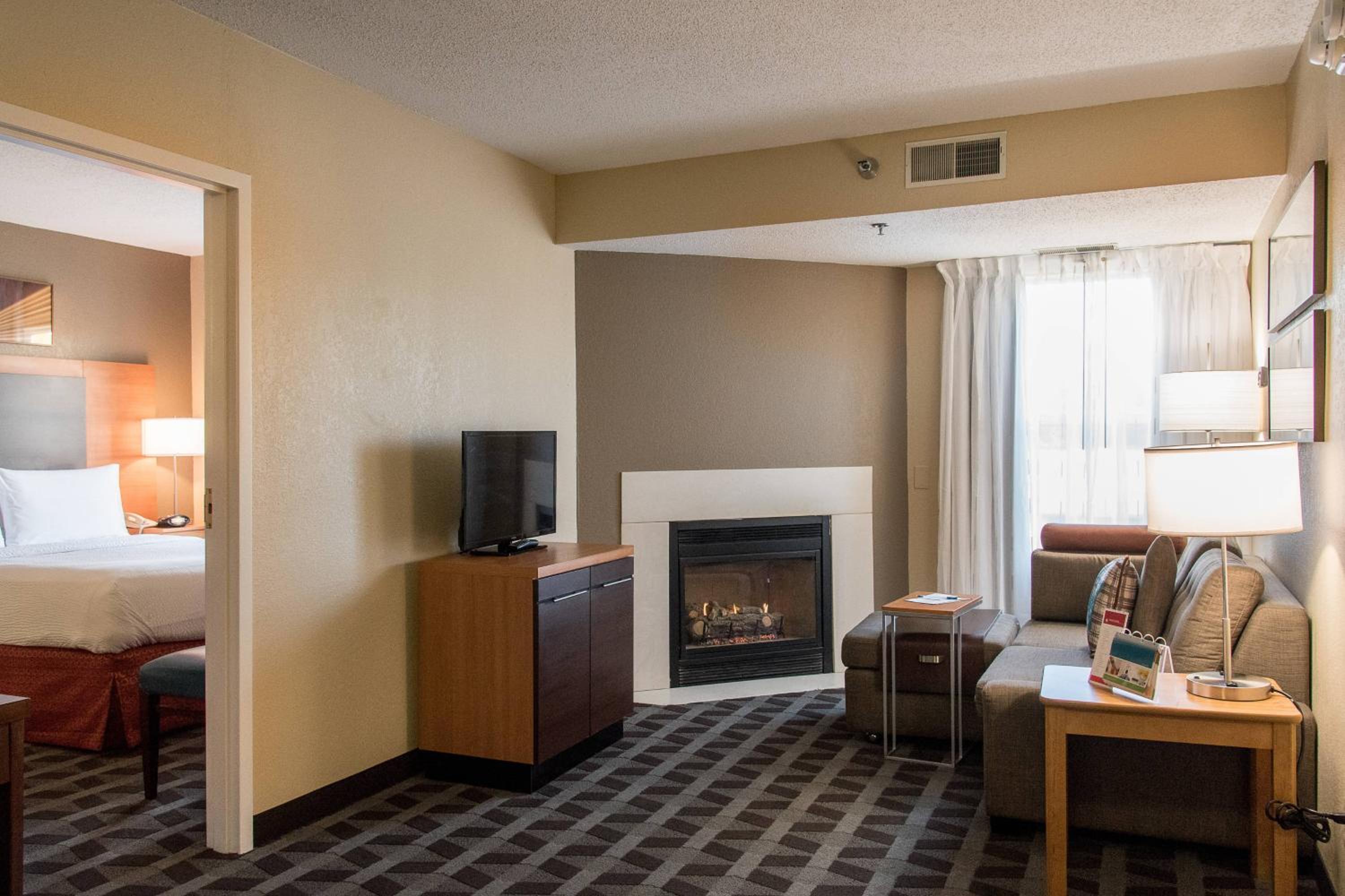 Two-Bedroom Suite - Photo 1