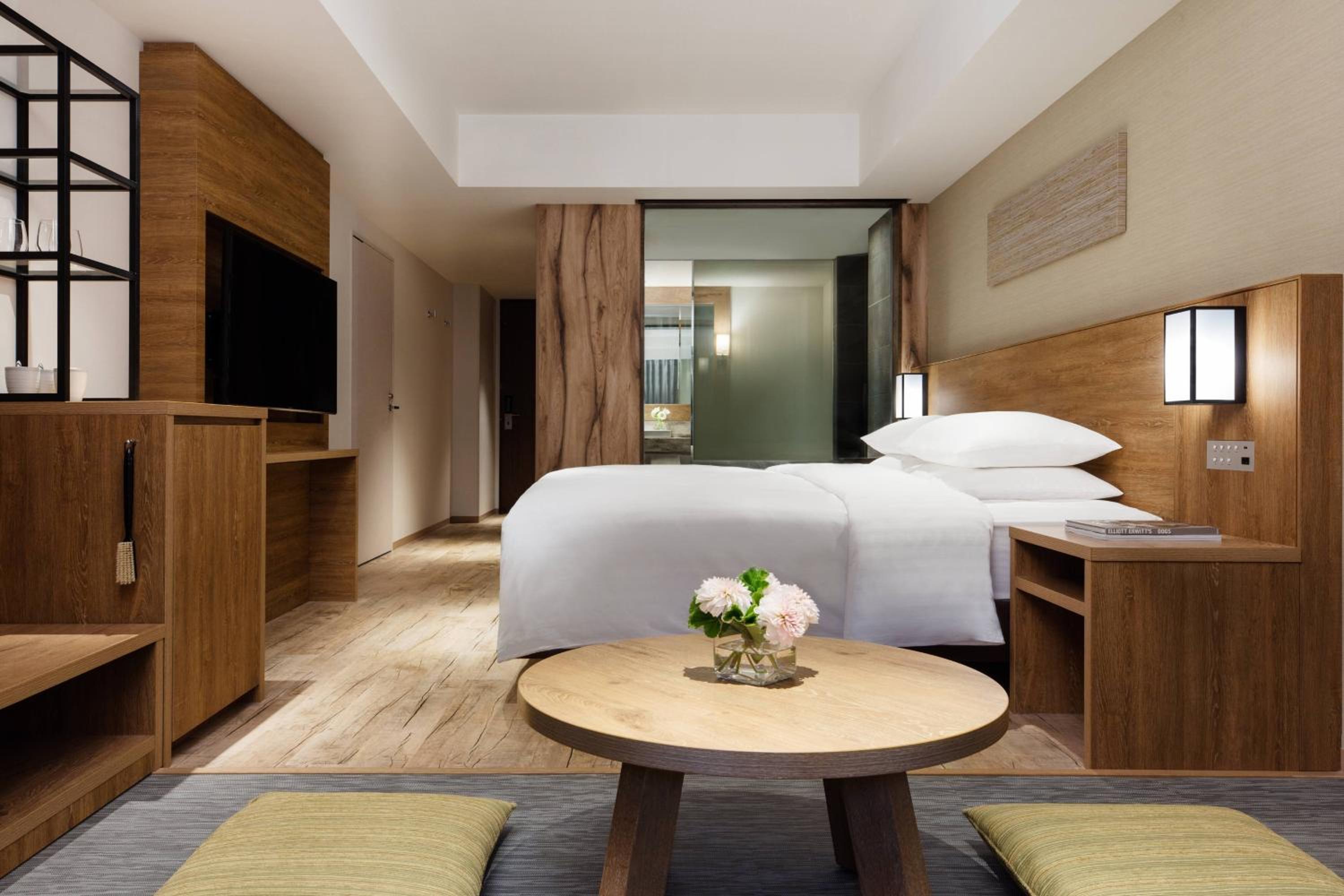 Premium King Room with Hot Spring photo 2
