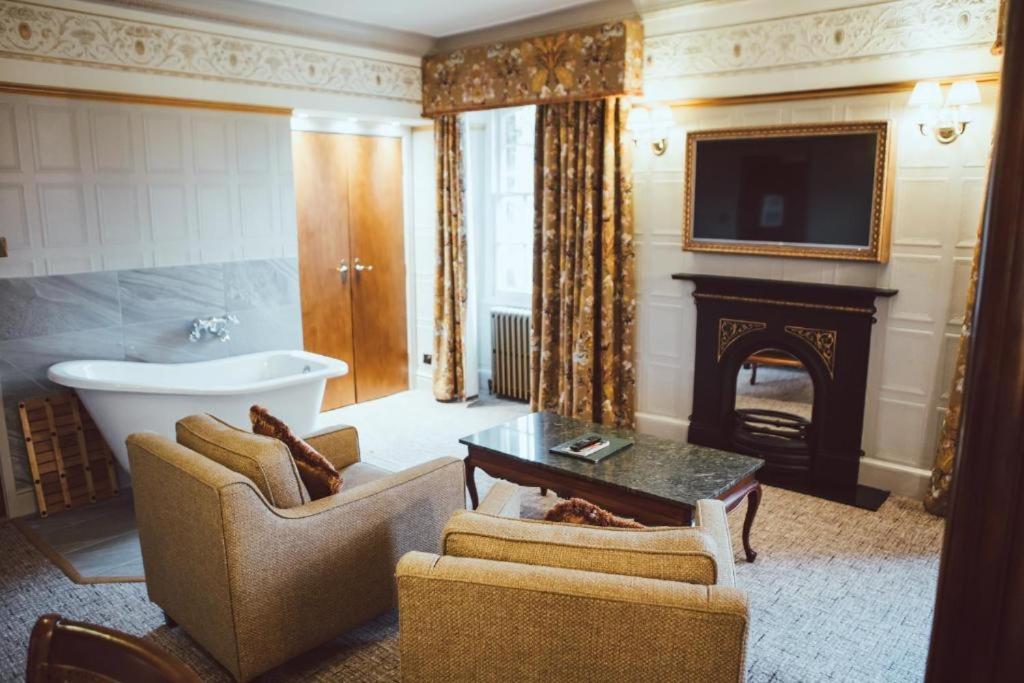 Deluxe Double Room with Bath photo 3