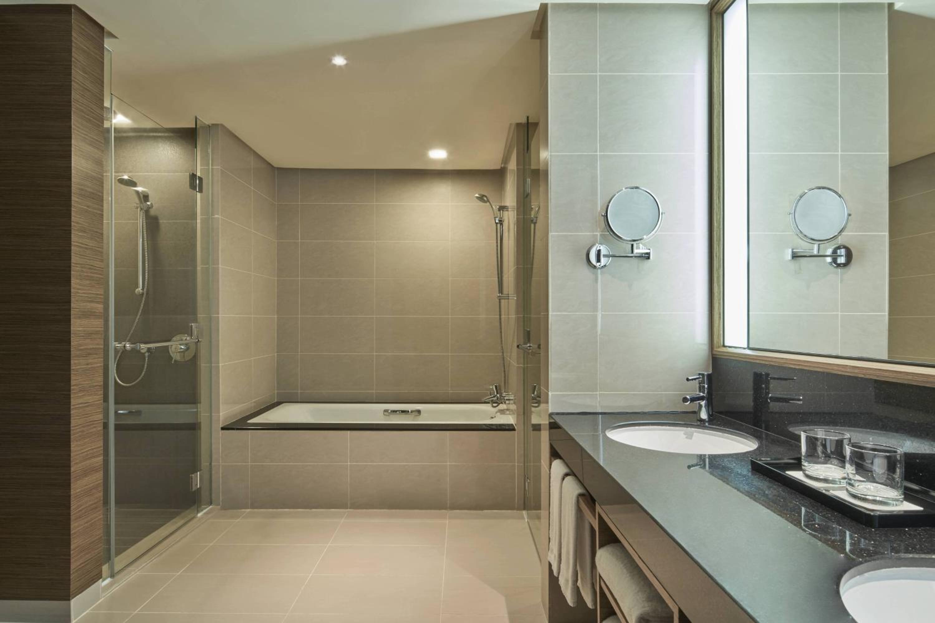 Executive Suite, Club lounge access, Executive Suite, 1 King