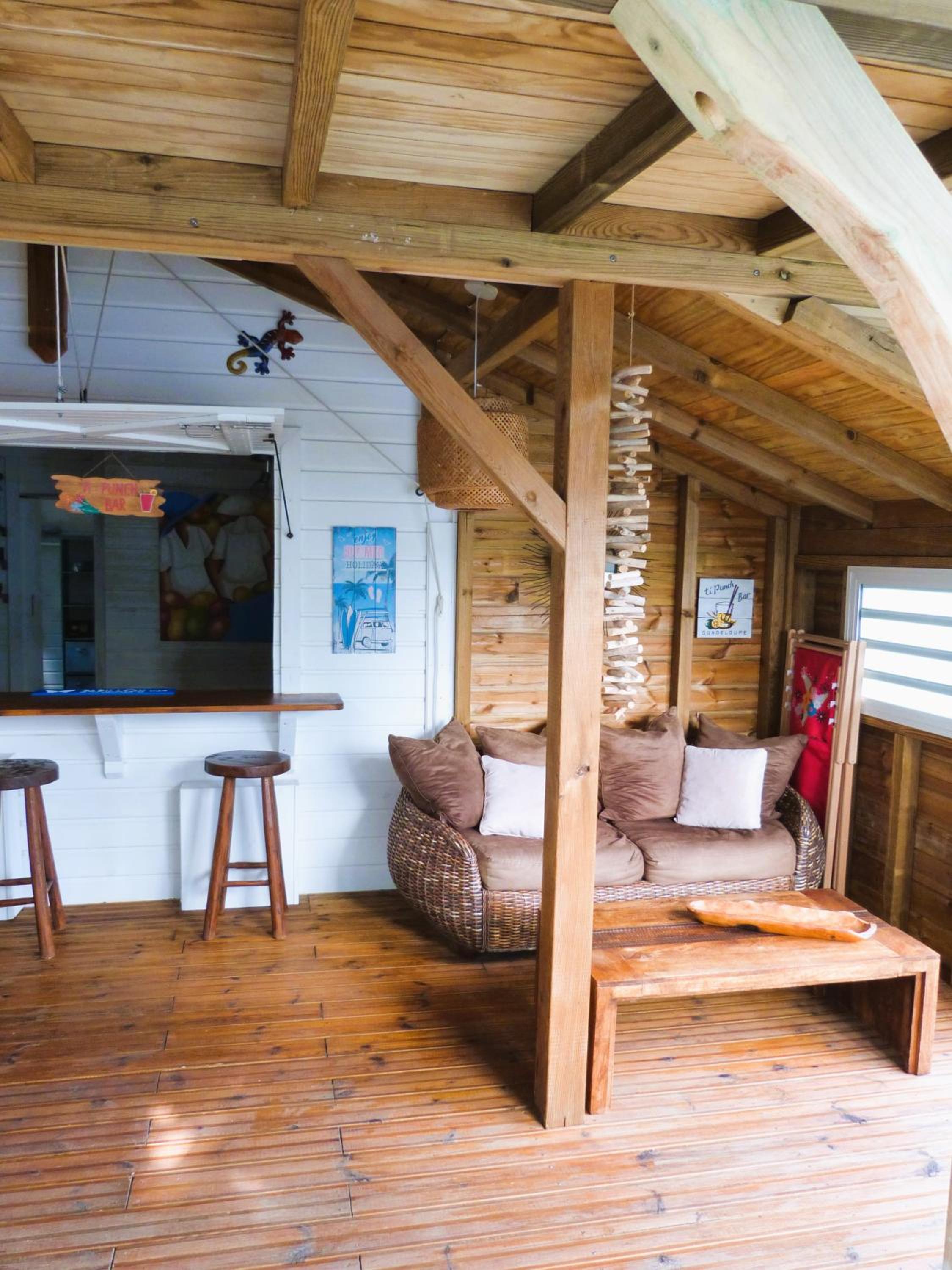 One-Bedroom House - Photo 17