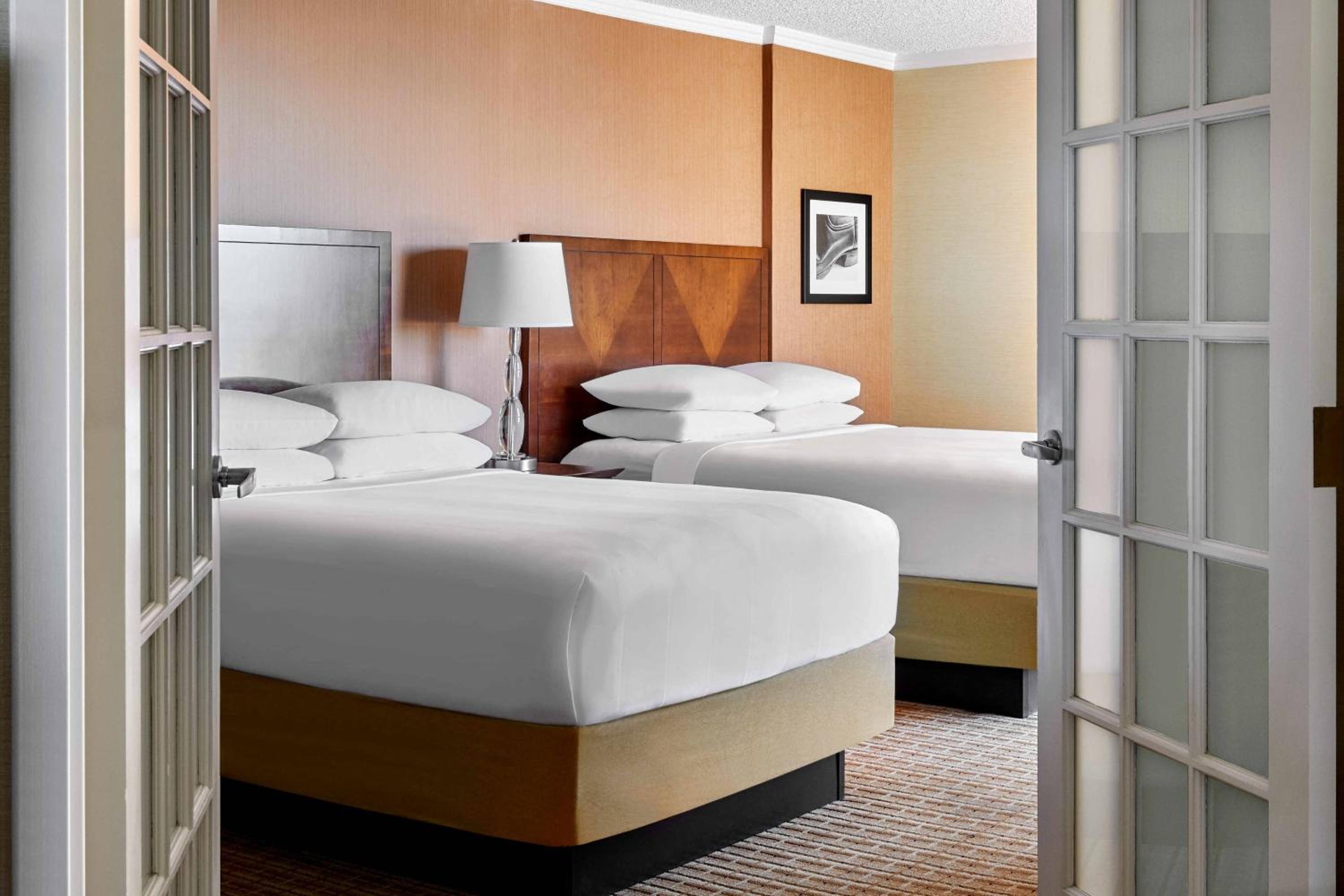 One-Bedroom Suite with Two Double Beds - Photo 1