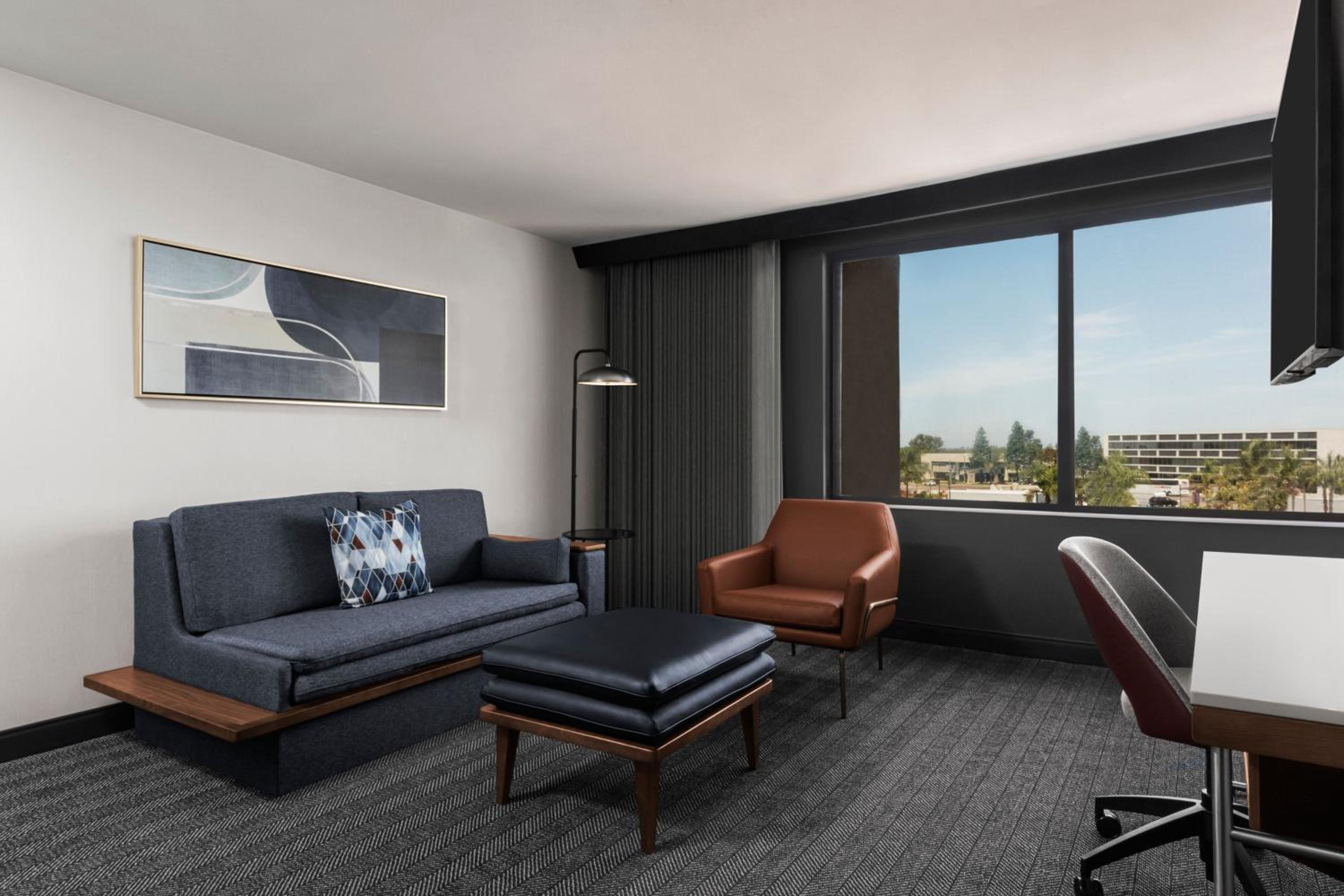 King Suite with Sofa Bed - Photo 2