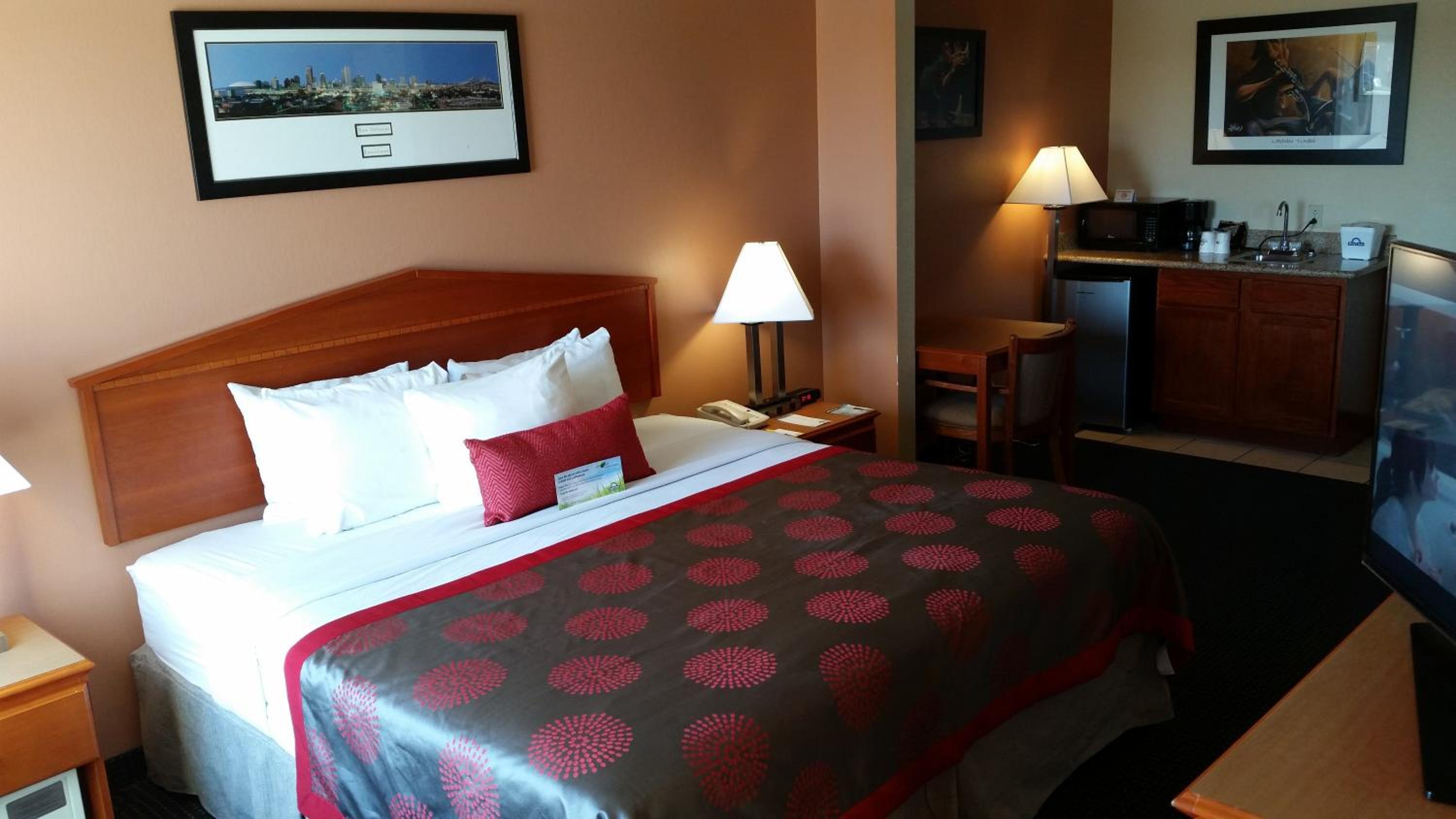 Studio Suite with 1 King Bed, Non-Smoking - Photo 9
