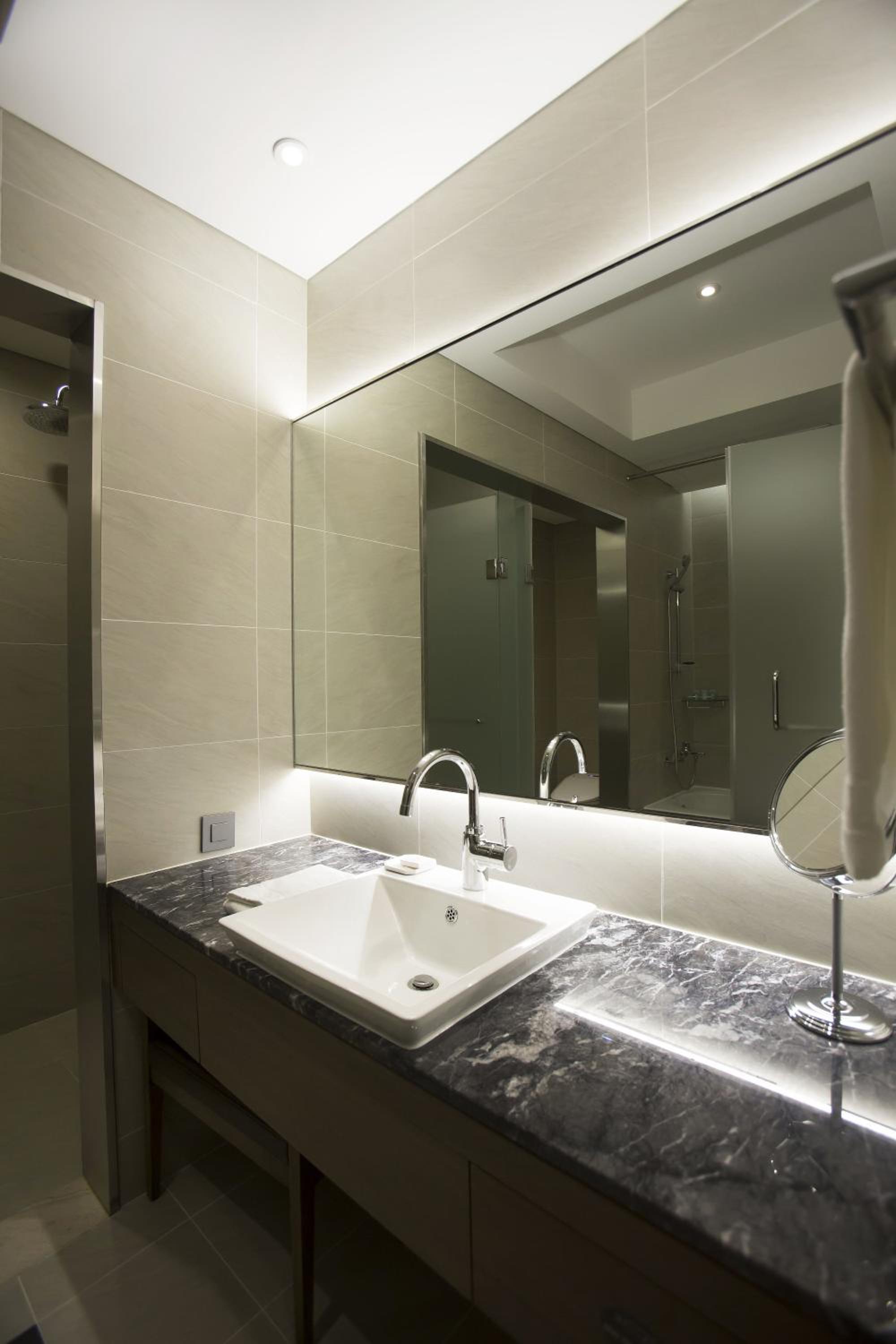 Premier Suite - Photo 4